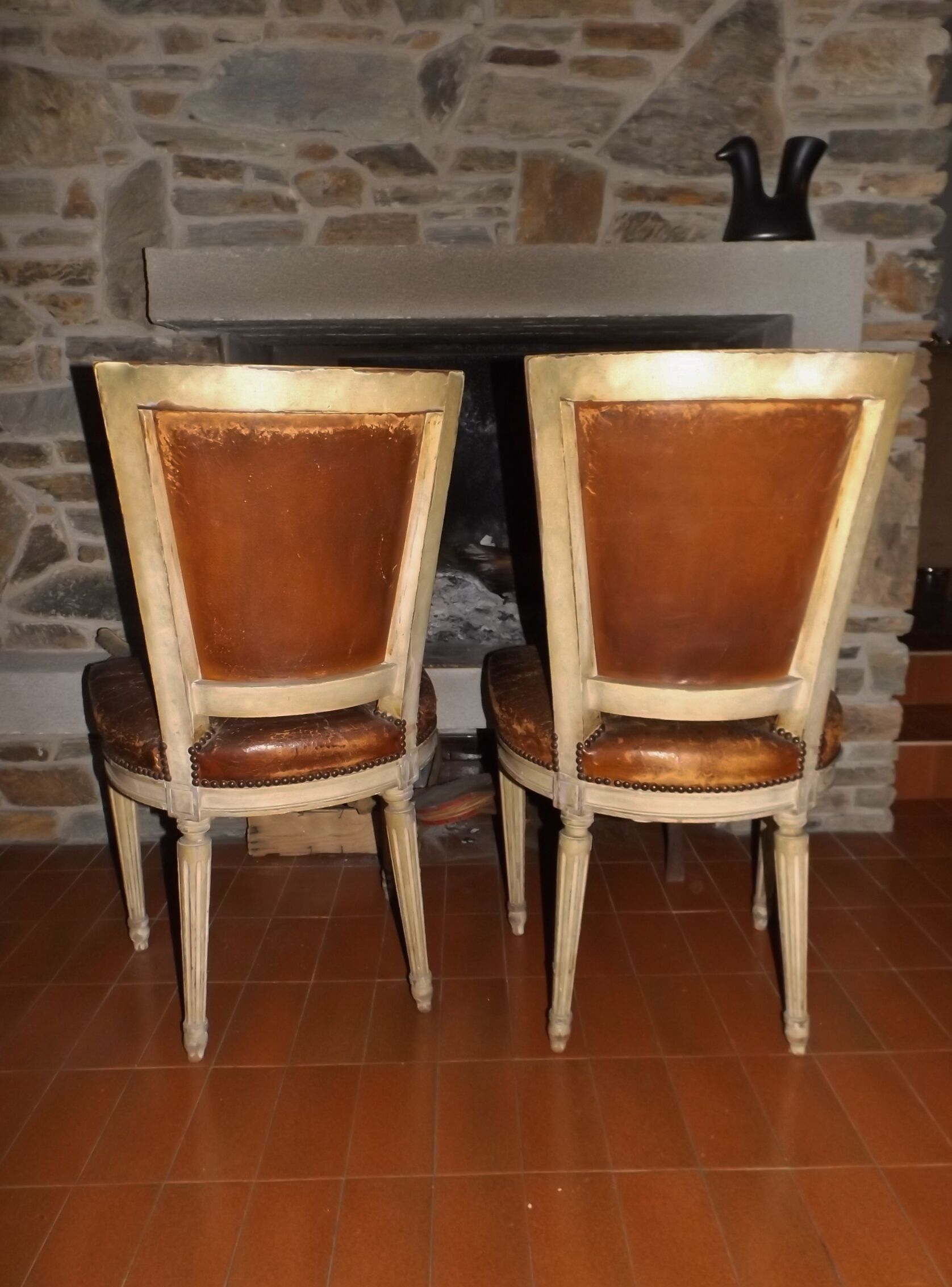 Pair of chairs carts Louis XVI garnish fine leather XIX