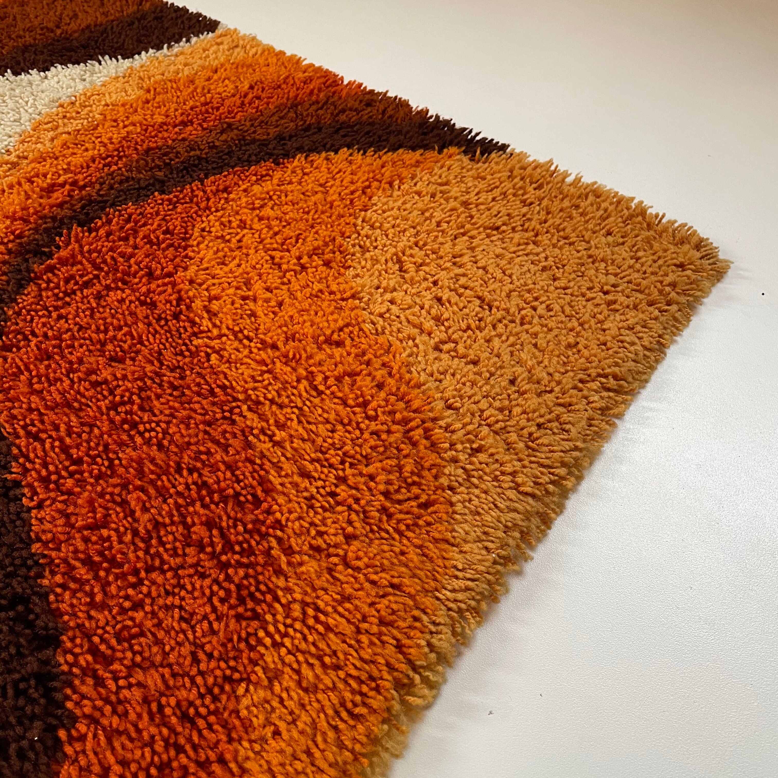 Large Psychedelic "WAVE"High Pile Rug by Prinstapijt Desso, Netherlands 1970s