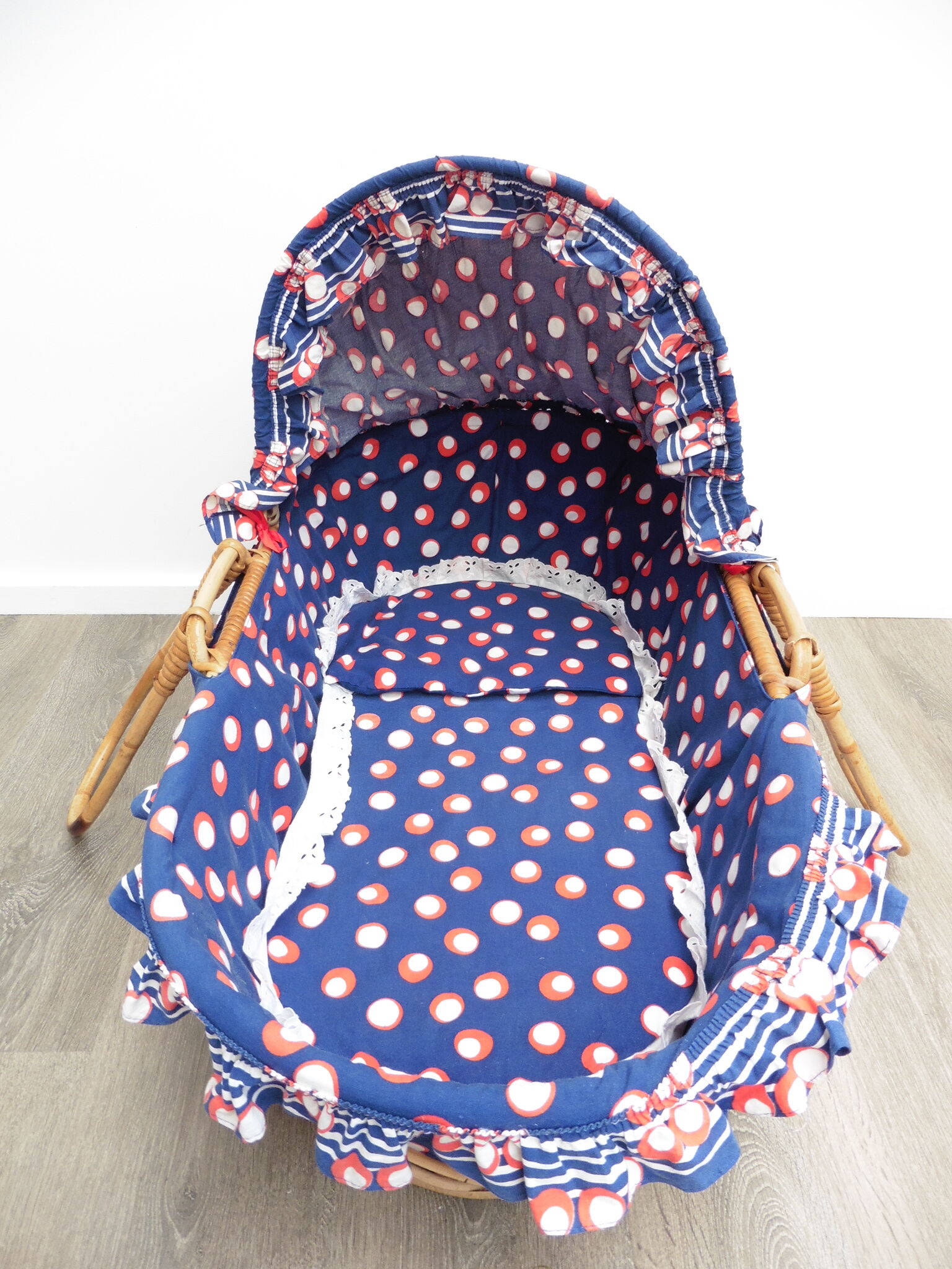 Basket rattan with its skin