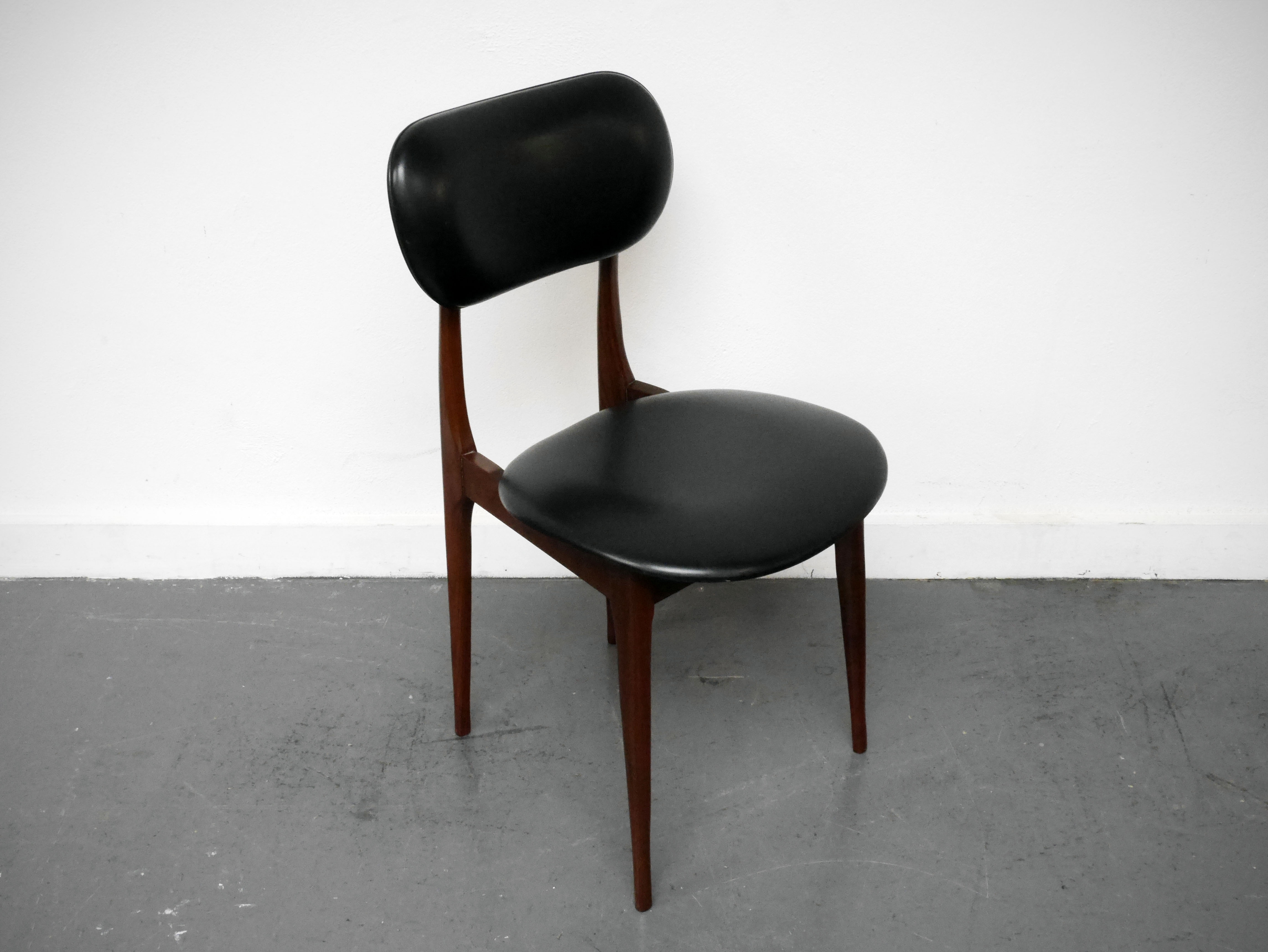 Set of 6 scandinavian chairs