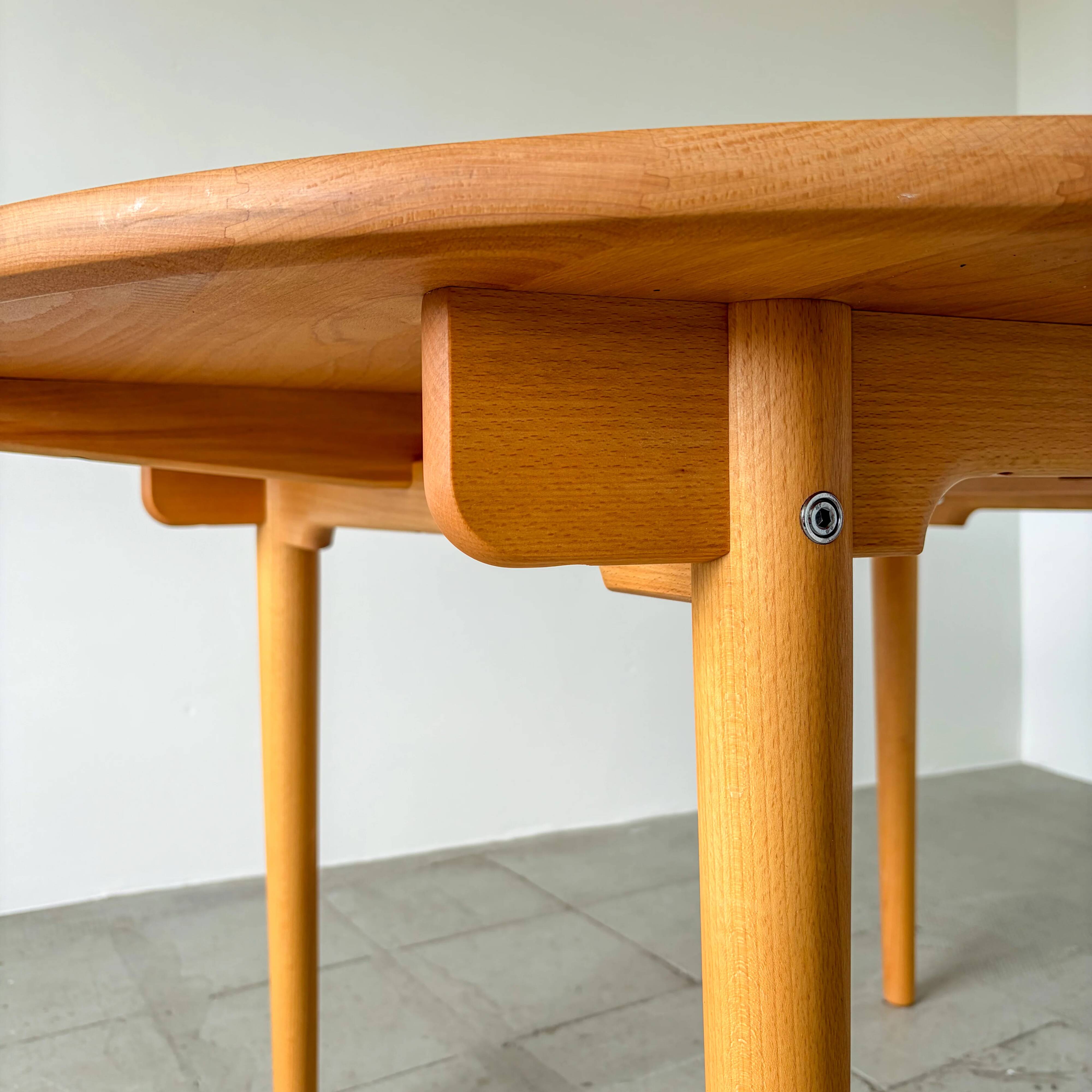 Table à manger Carl Hansen CH337 en chêne huilé