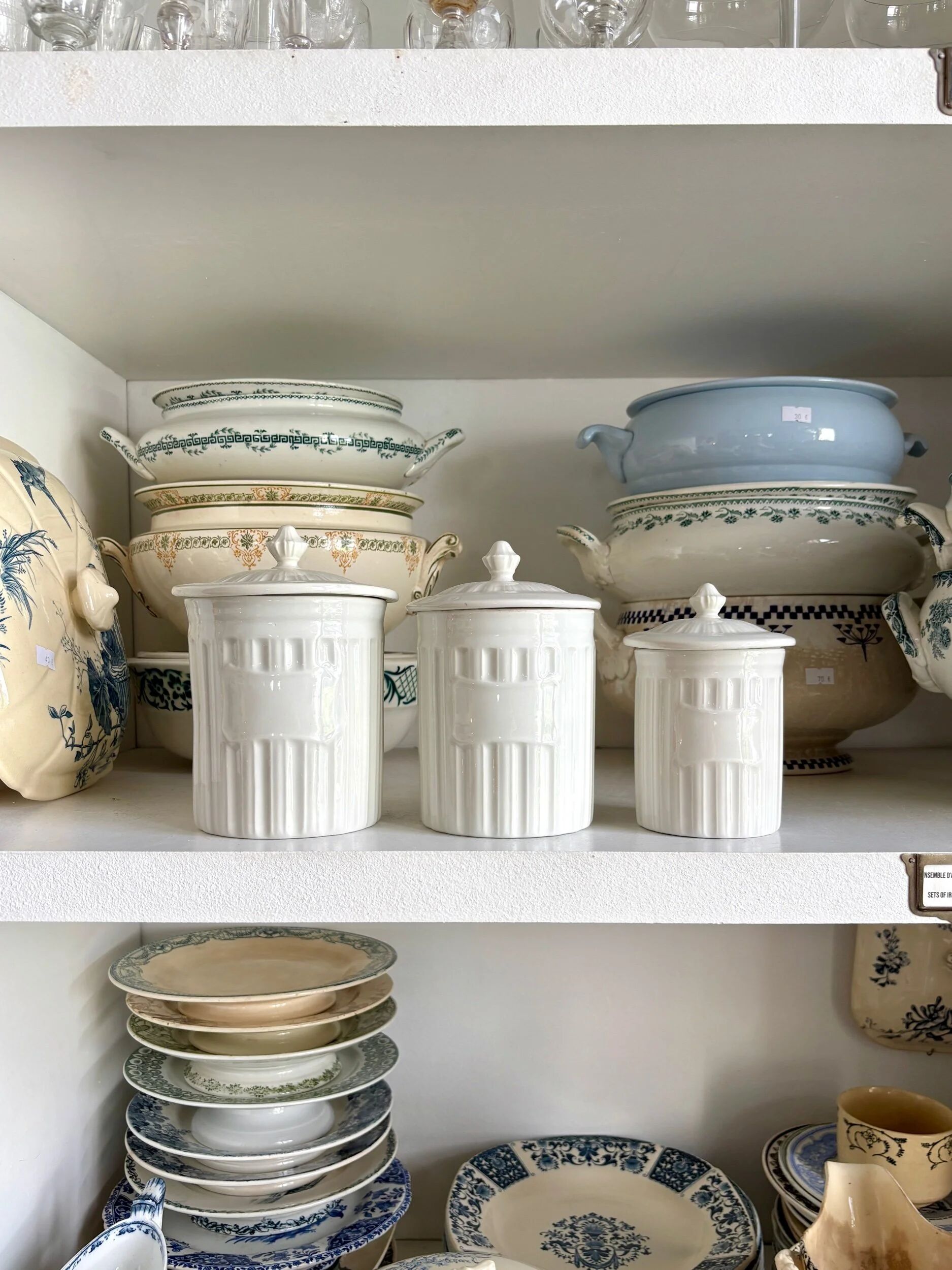 3 white Limoges porcelain Aluminate jars