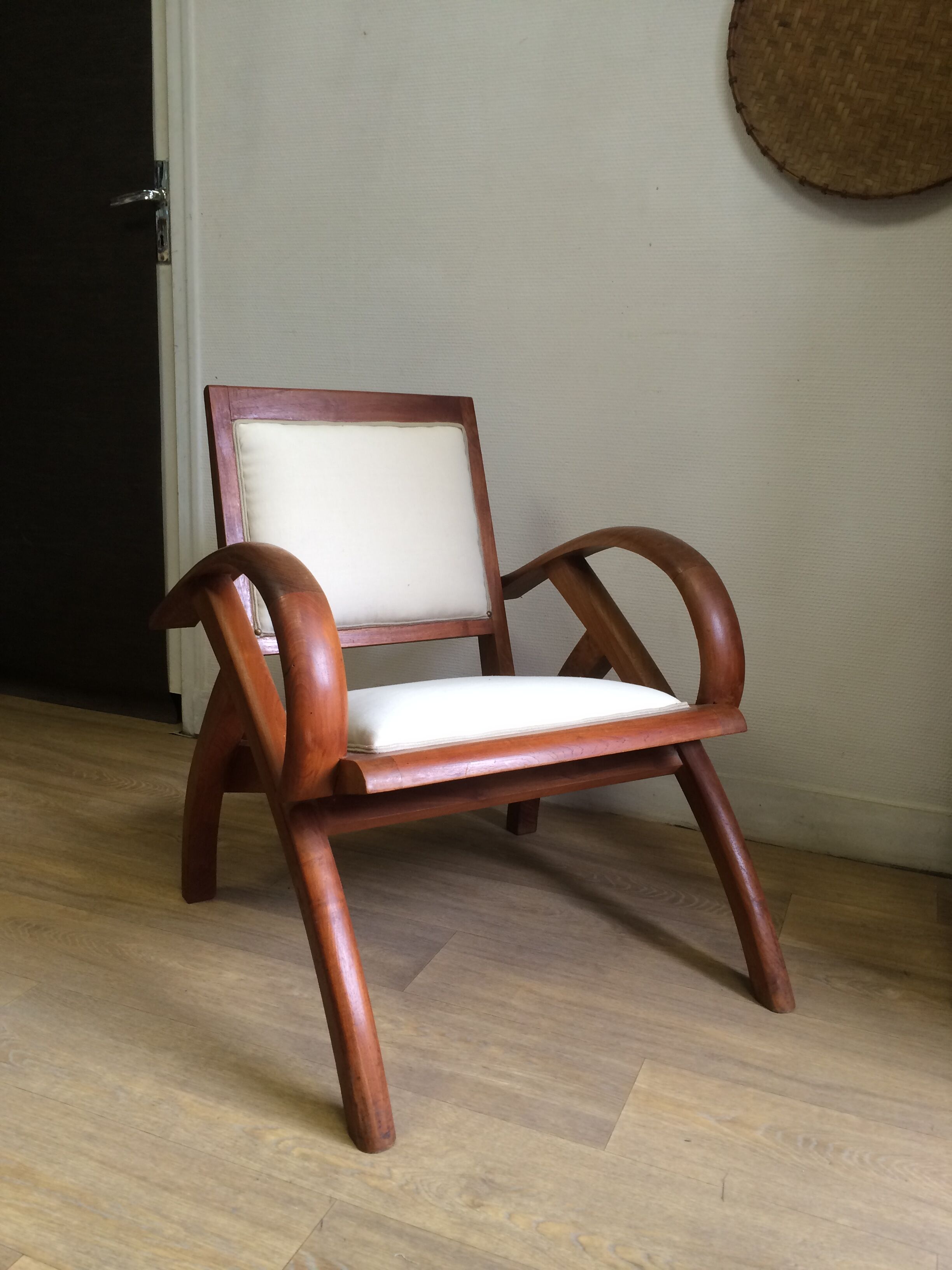 Colonial armchair in teak