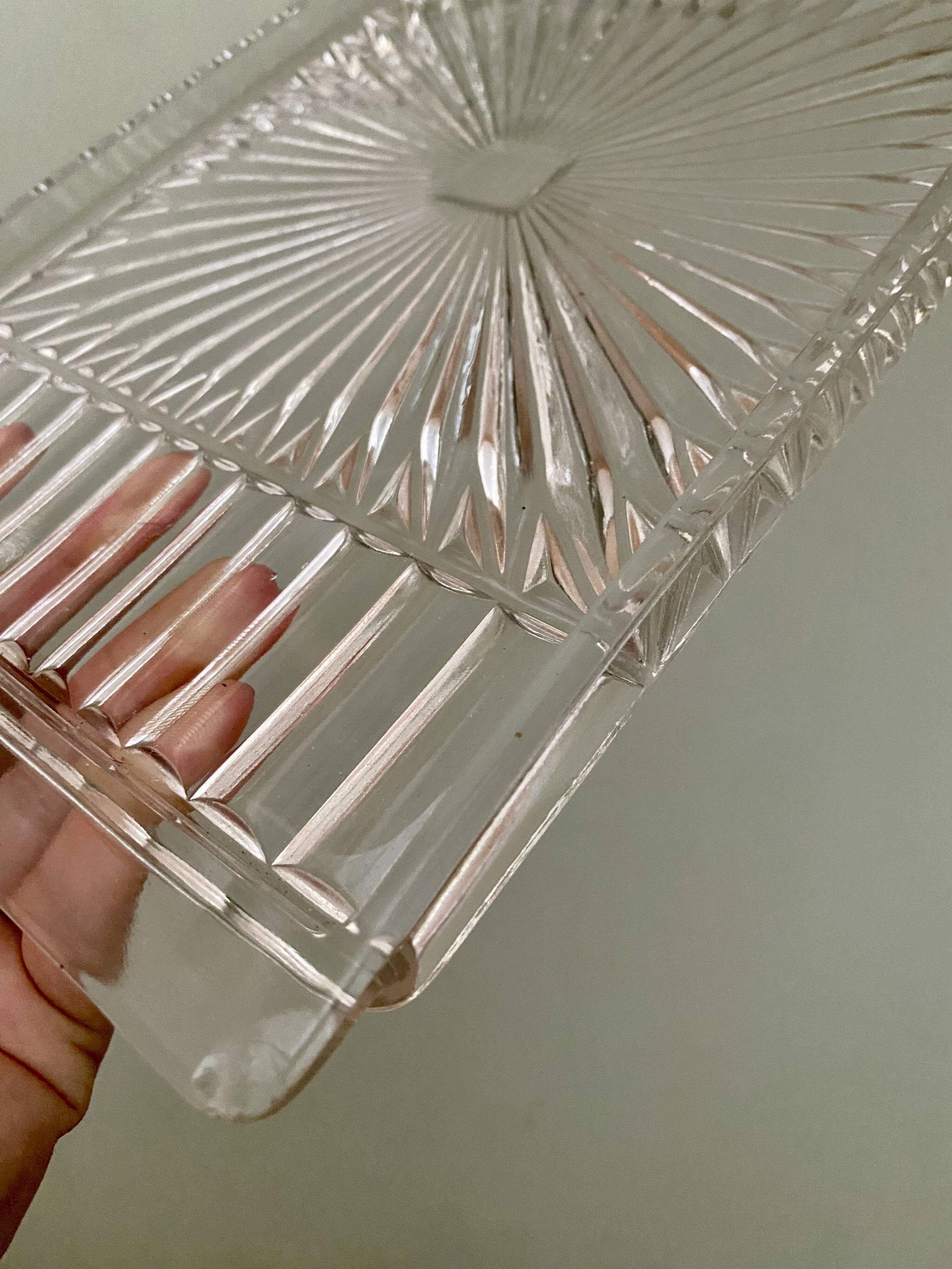 Tray and 3 vintage ramekins in worked glass
