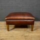 Ensemble de fauteuils en peau de mouton hollandais avec repose-pied