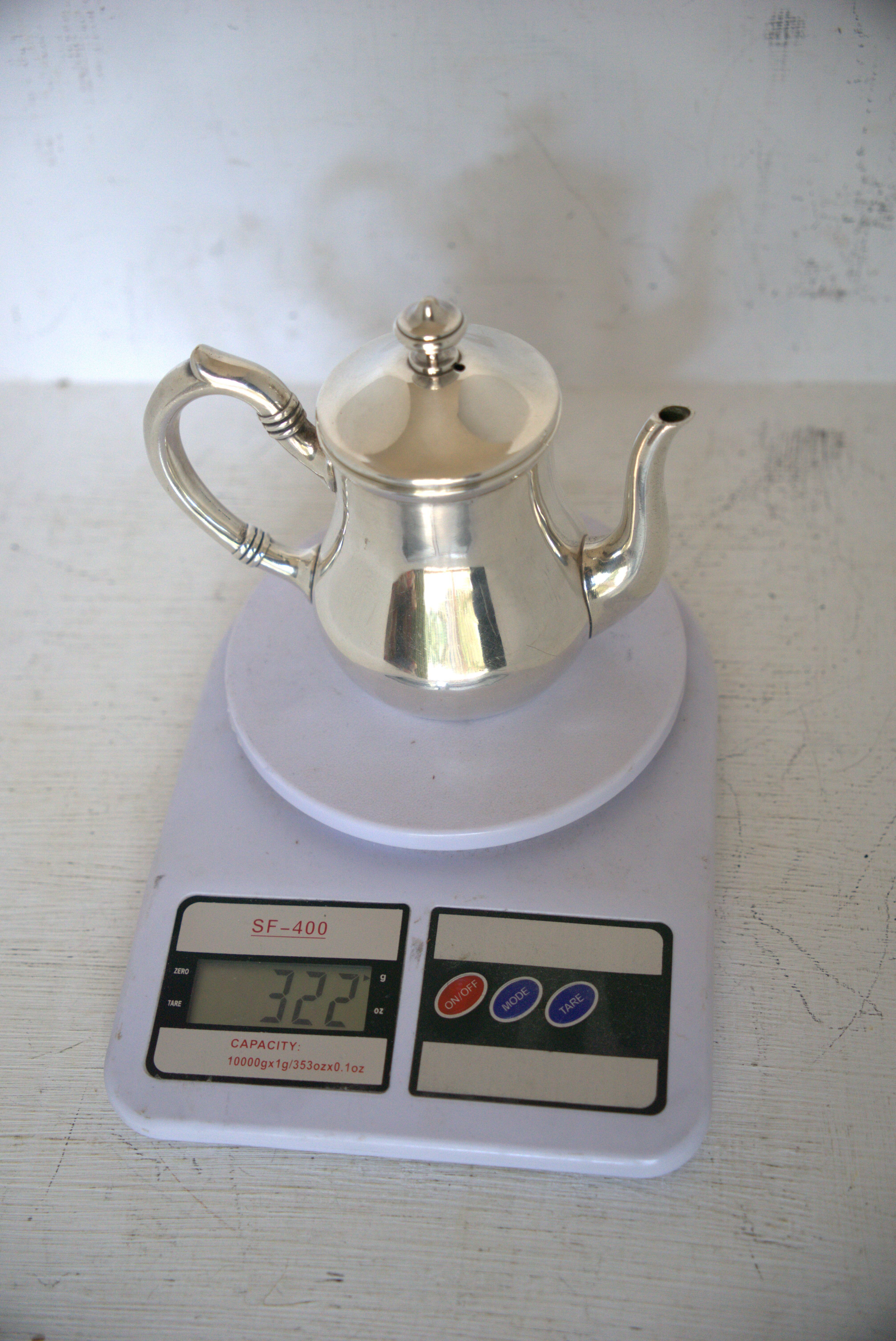 Paire de cafetières plaqué argent