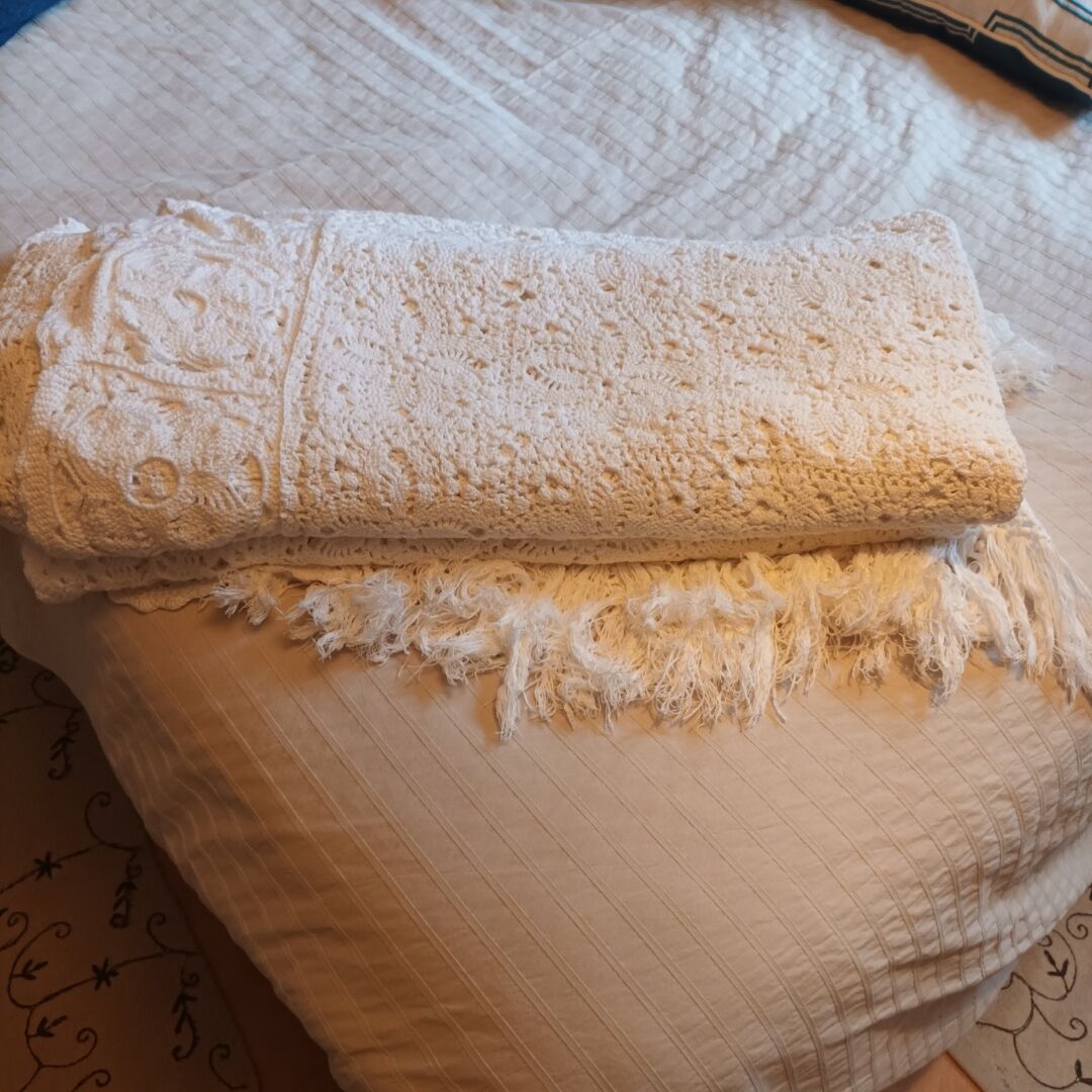 Vintage bedspread 70s