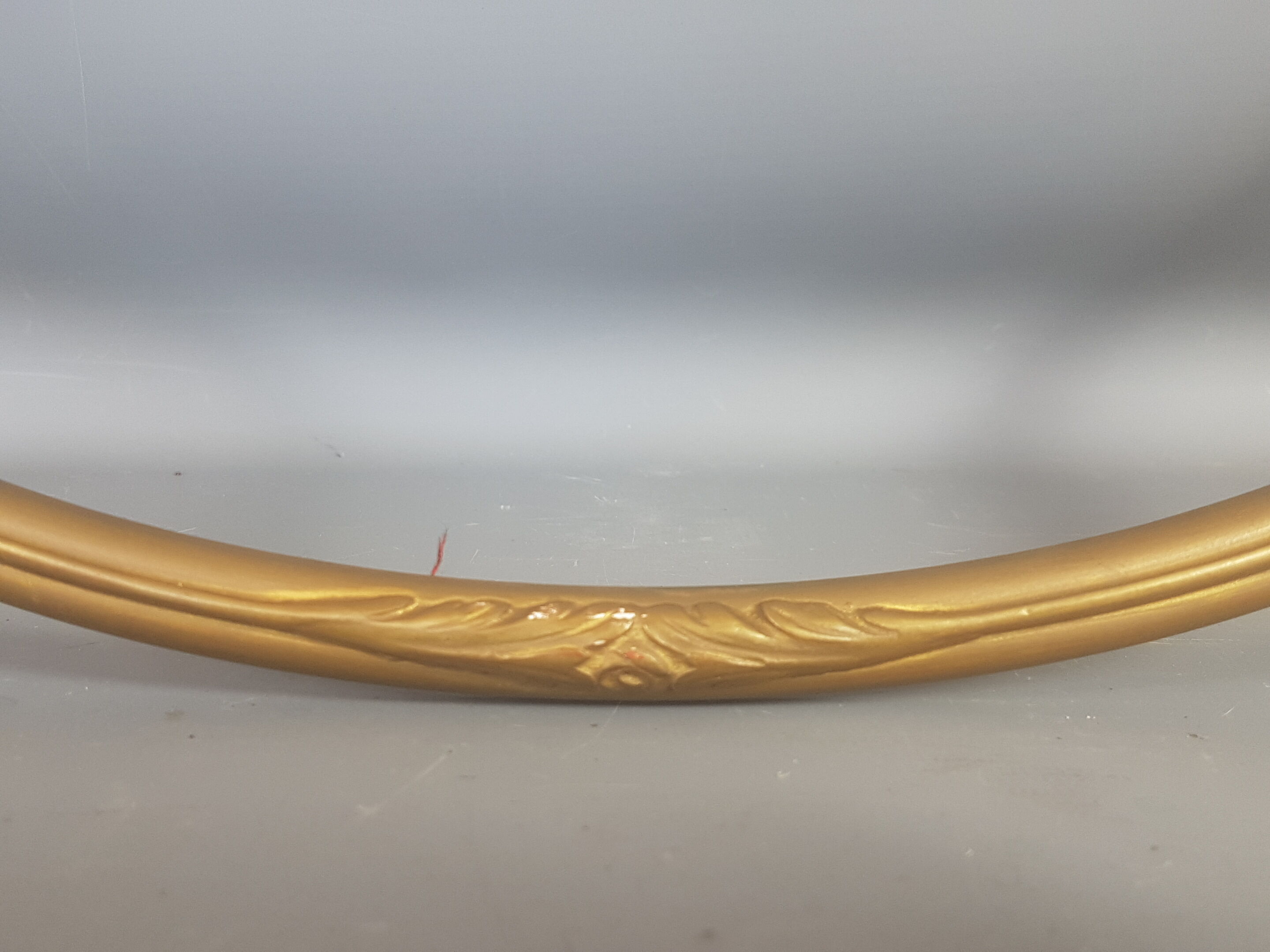 Fine old oval frame wood - gilded stucco 42x31 cm