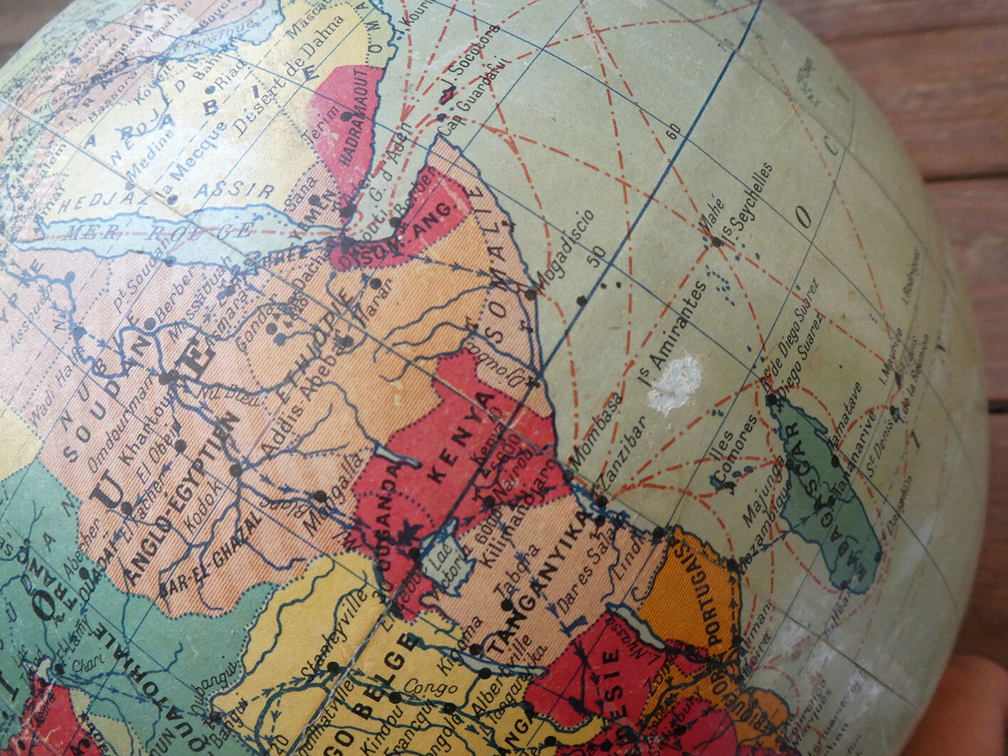 Globe terrestre Taride vintage des années 1940 - 37cm