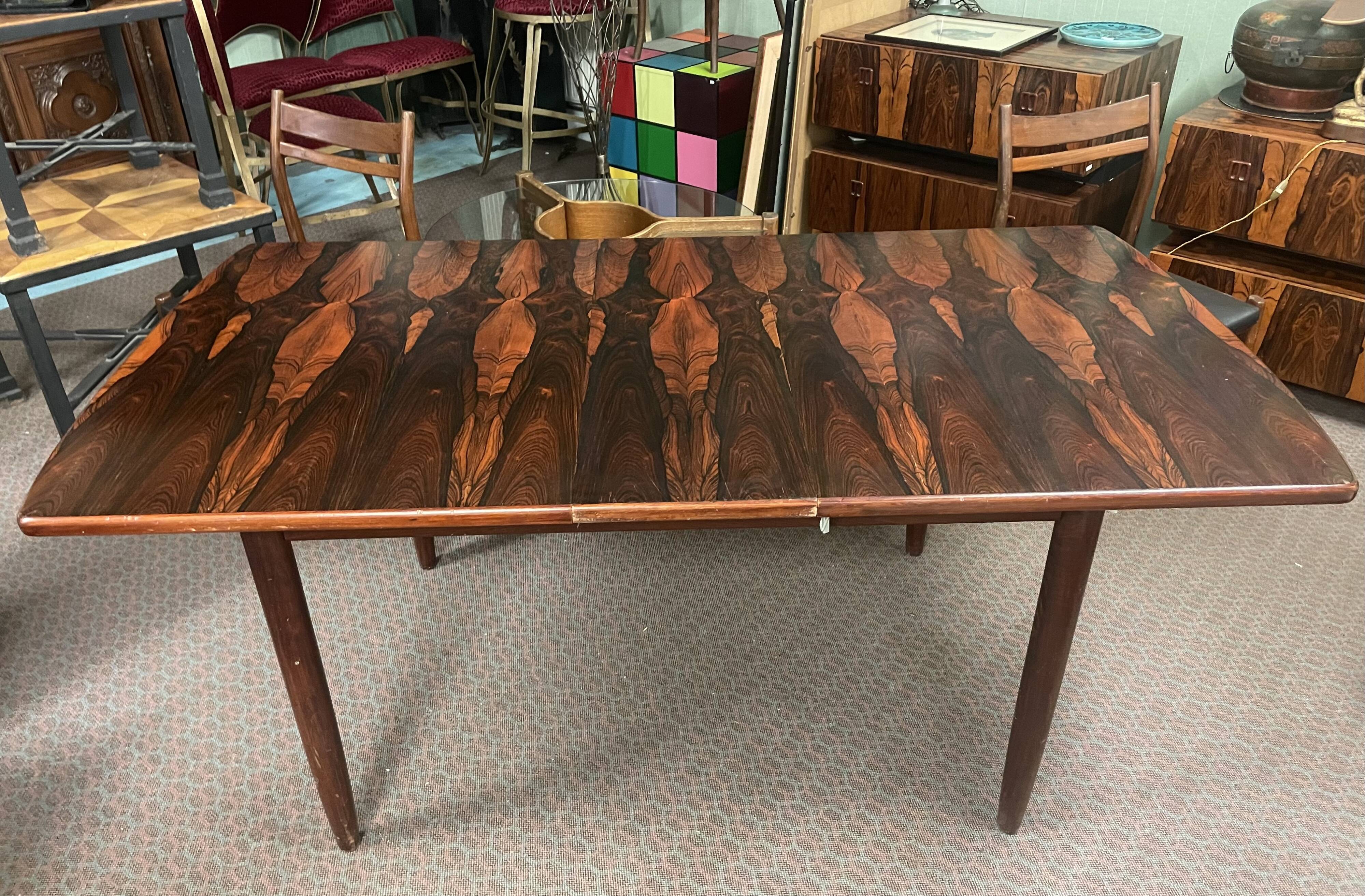 Scandinavian rosewood dining table from Rio