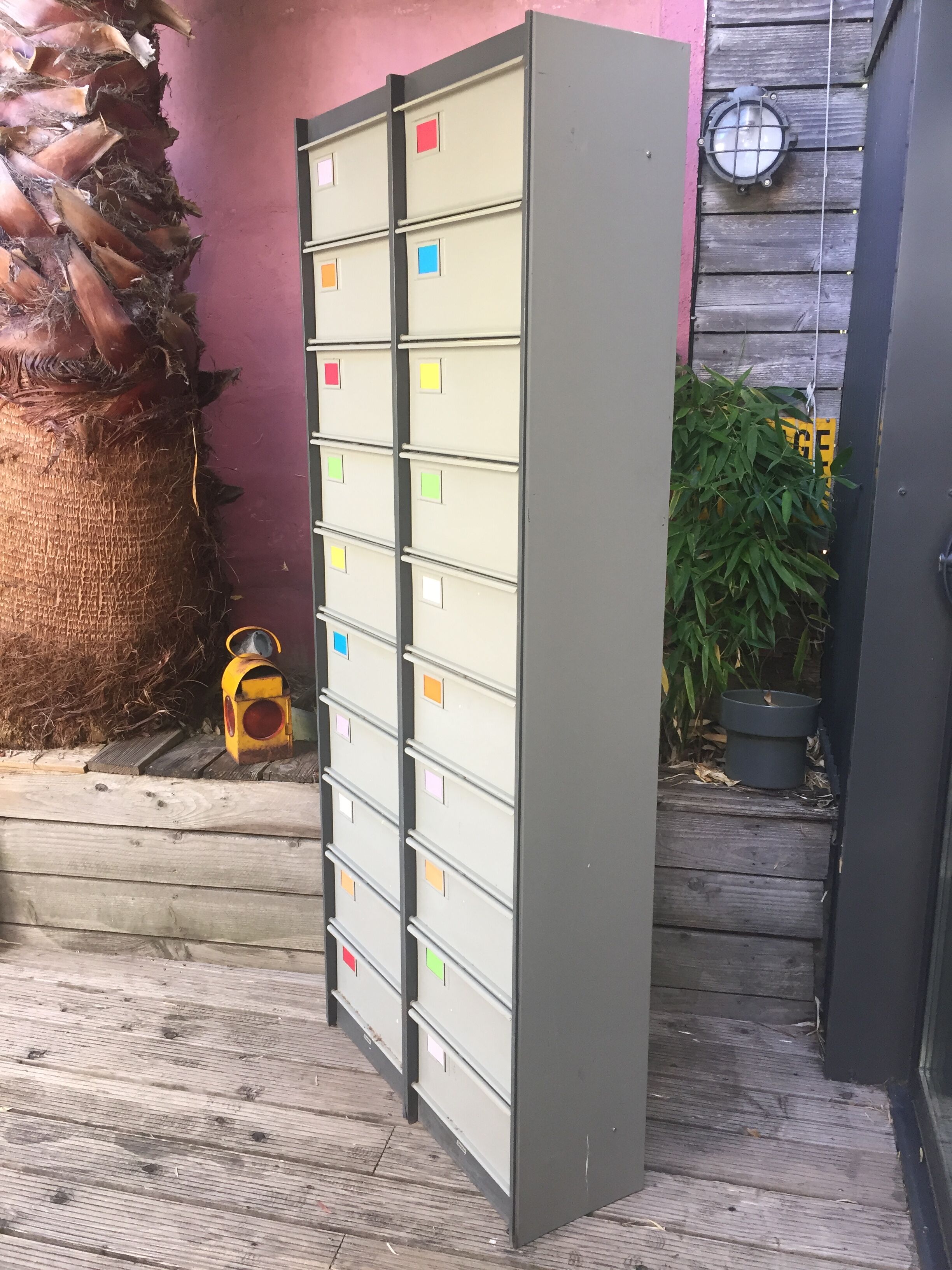 Strafor valve cabinet