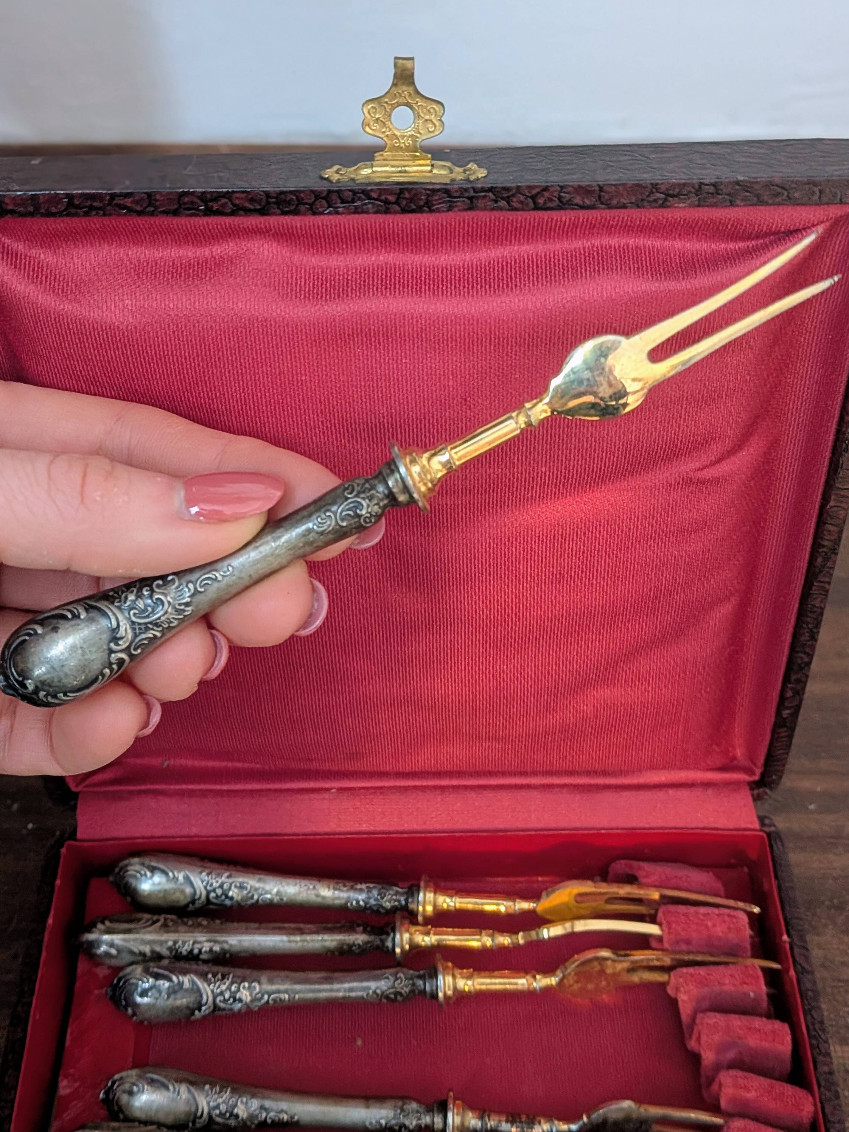Silver and vermeil dessert service - Rococo style (12 pieces)