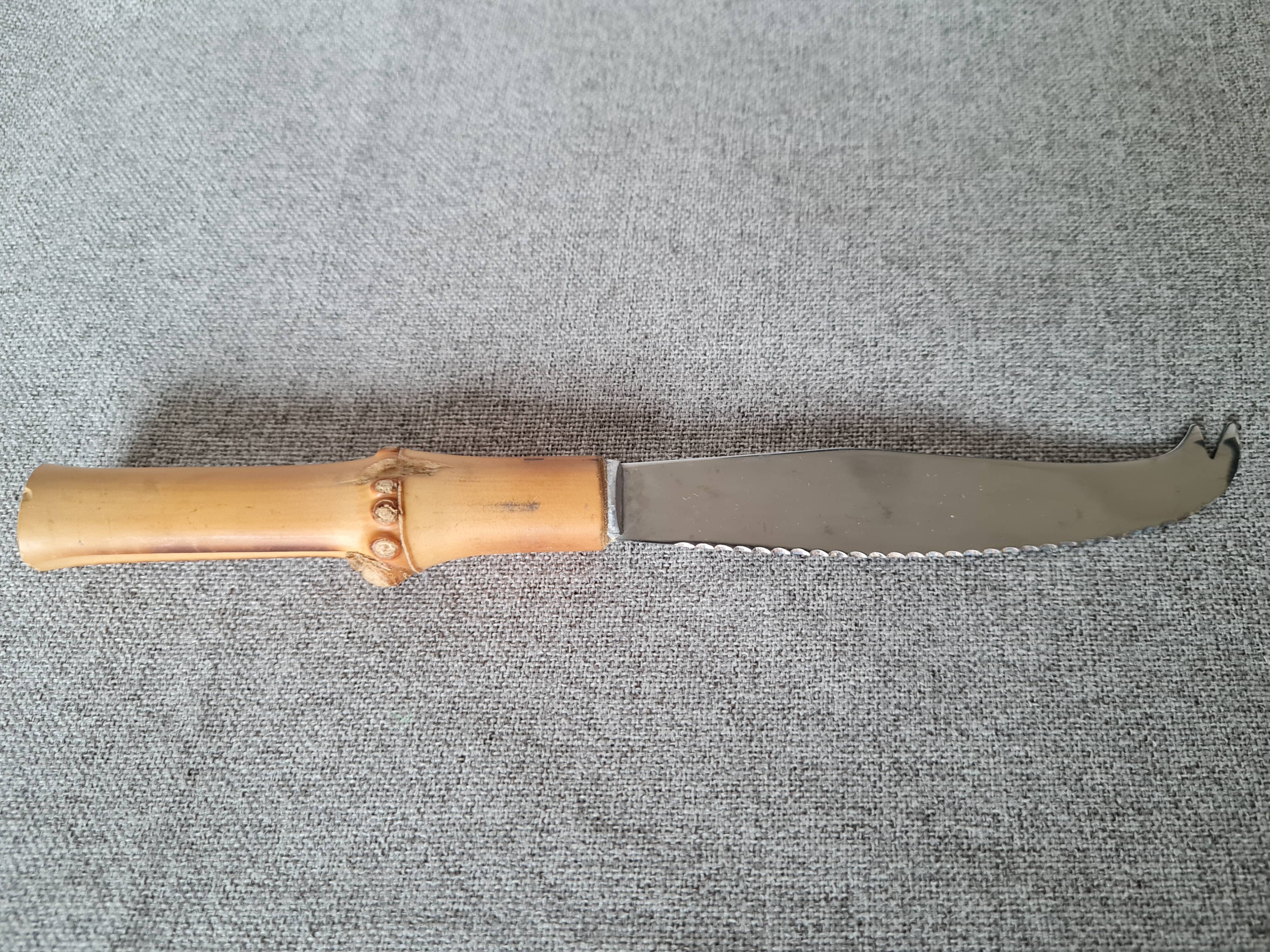 Couteau à fromage manche en bambou