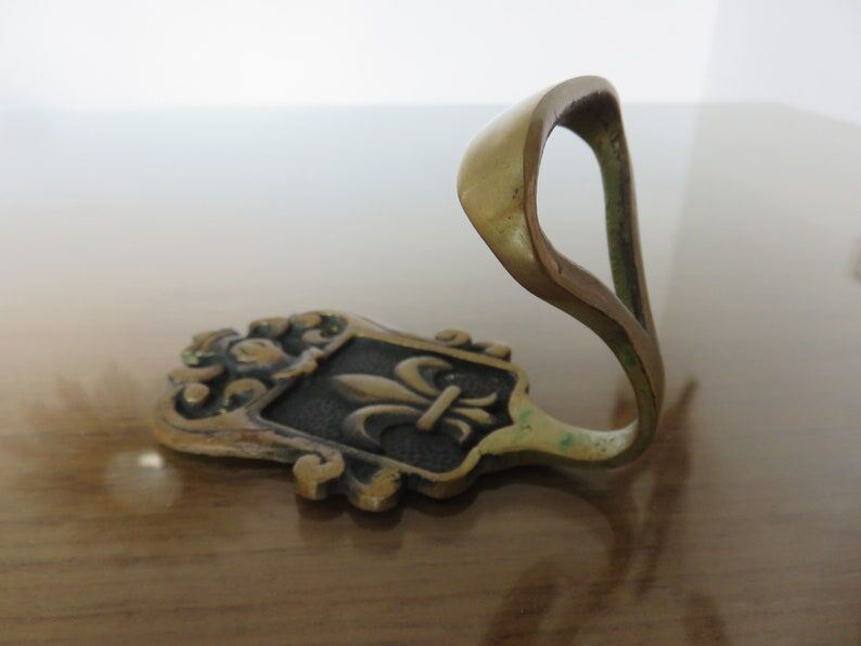 4 old wall hooks coat rack in bronze "fleur de lys" art deco years 20 30