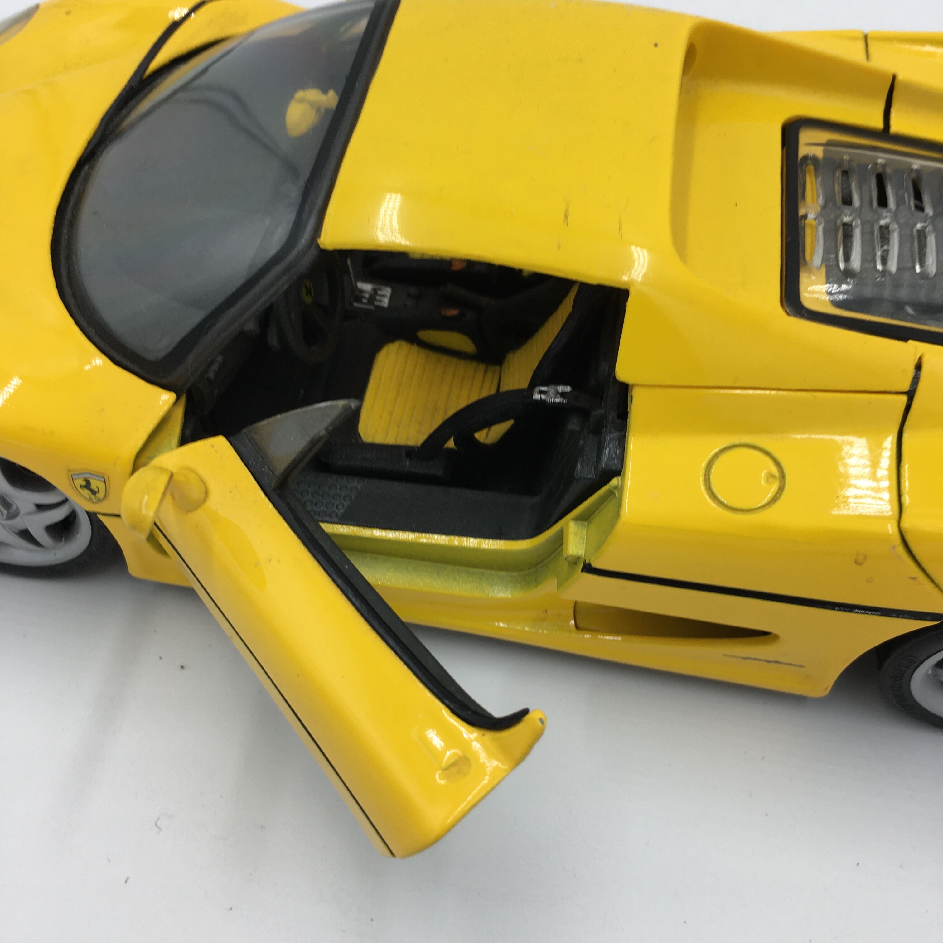 Metal car 1/18 Maisto Ferrari F50
