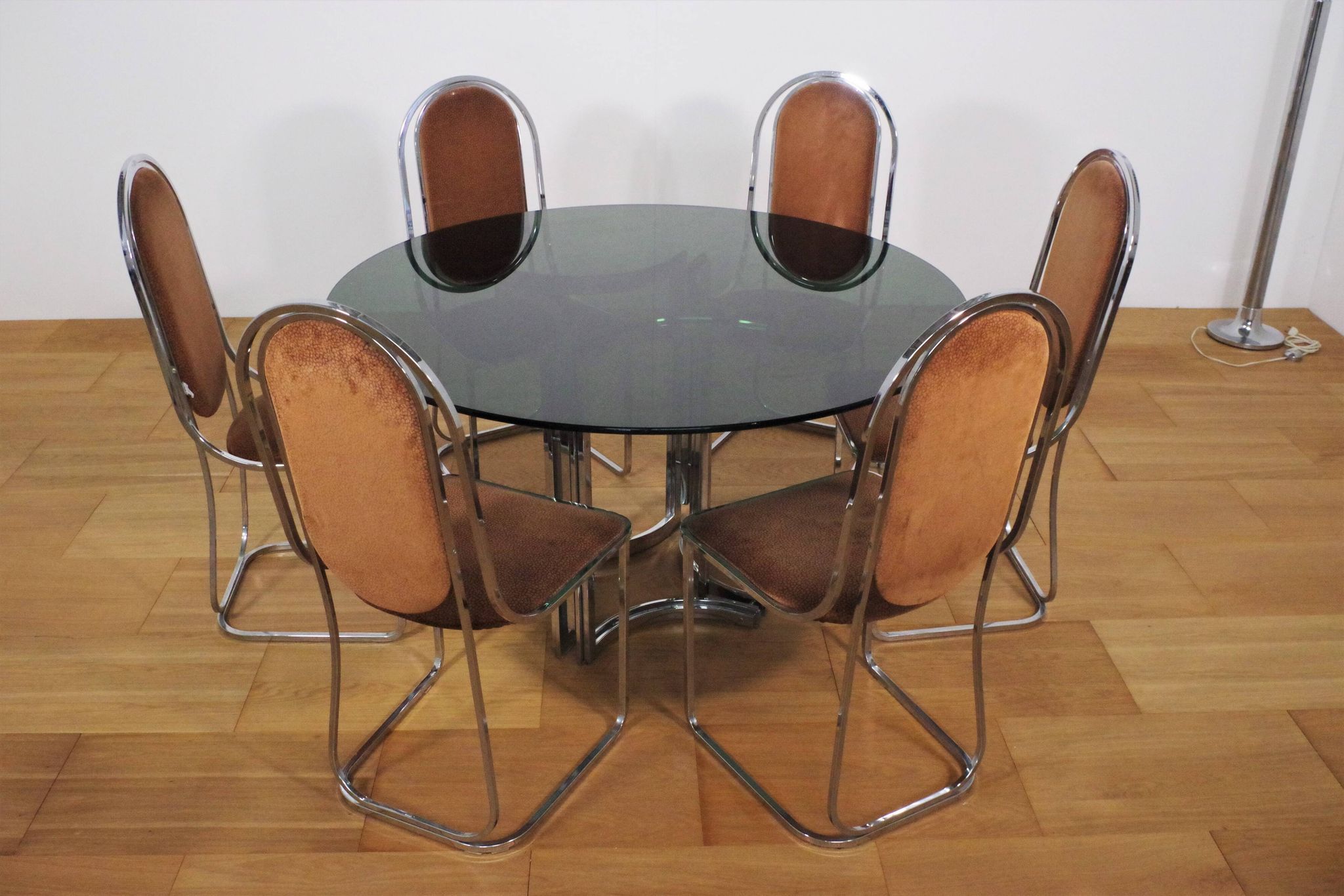 Dining room table and 6 chairs by Alessandro Alpizzi, 1970s, Set of 7