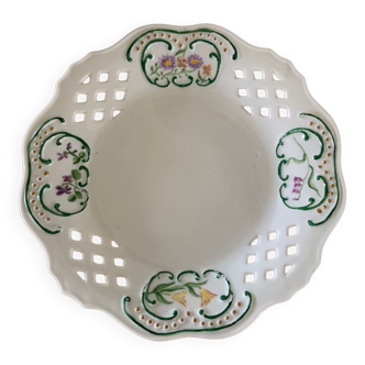 Openwork porcelain dessert plates