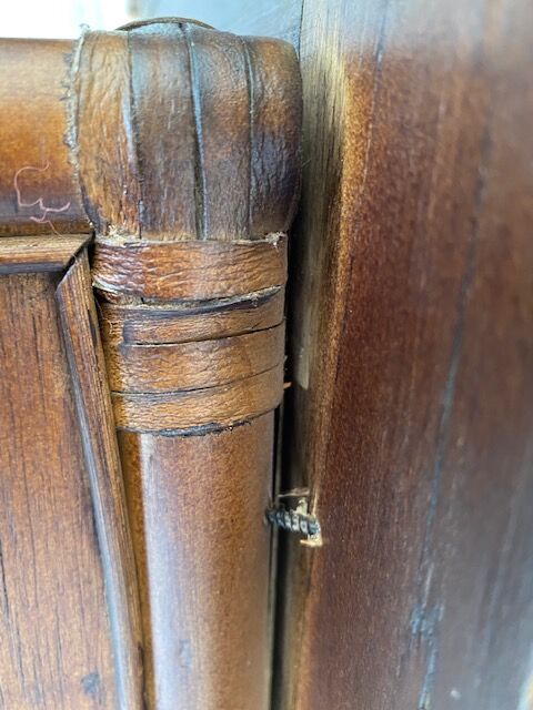 Desk / dressing table on trestle