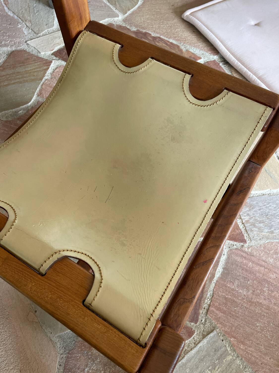 6 Maison Regain chairs