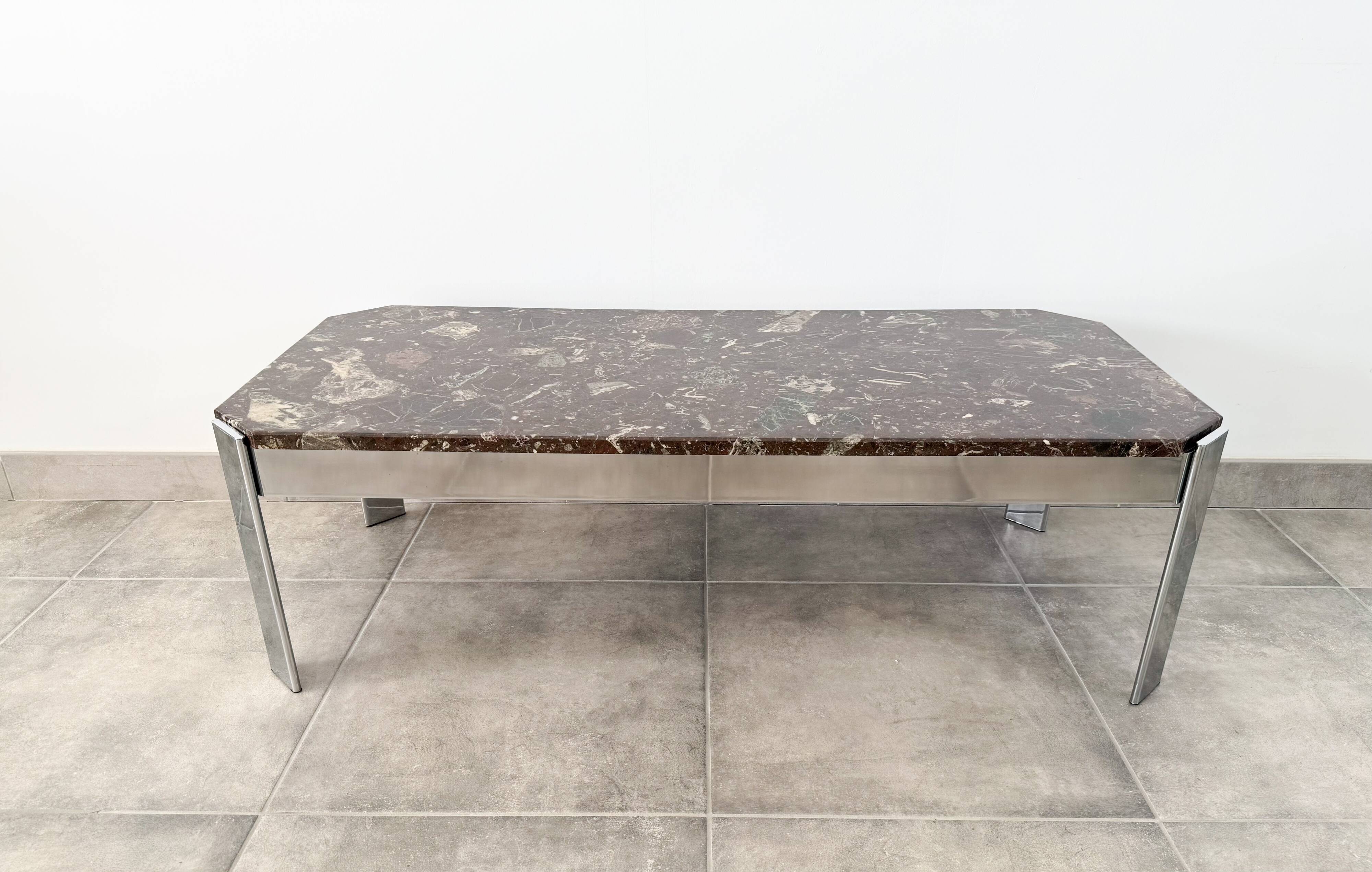 Table basse en marbre Breccia et chrome , circa  1970/80'