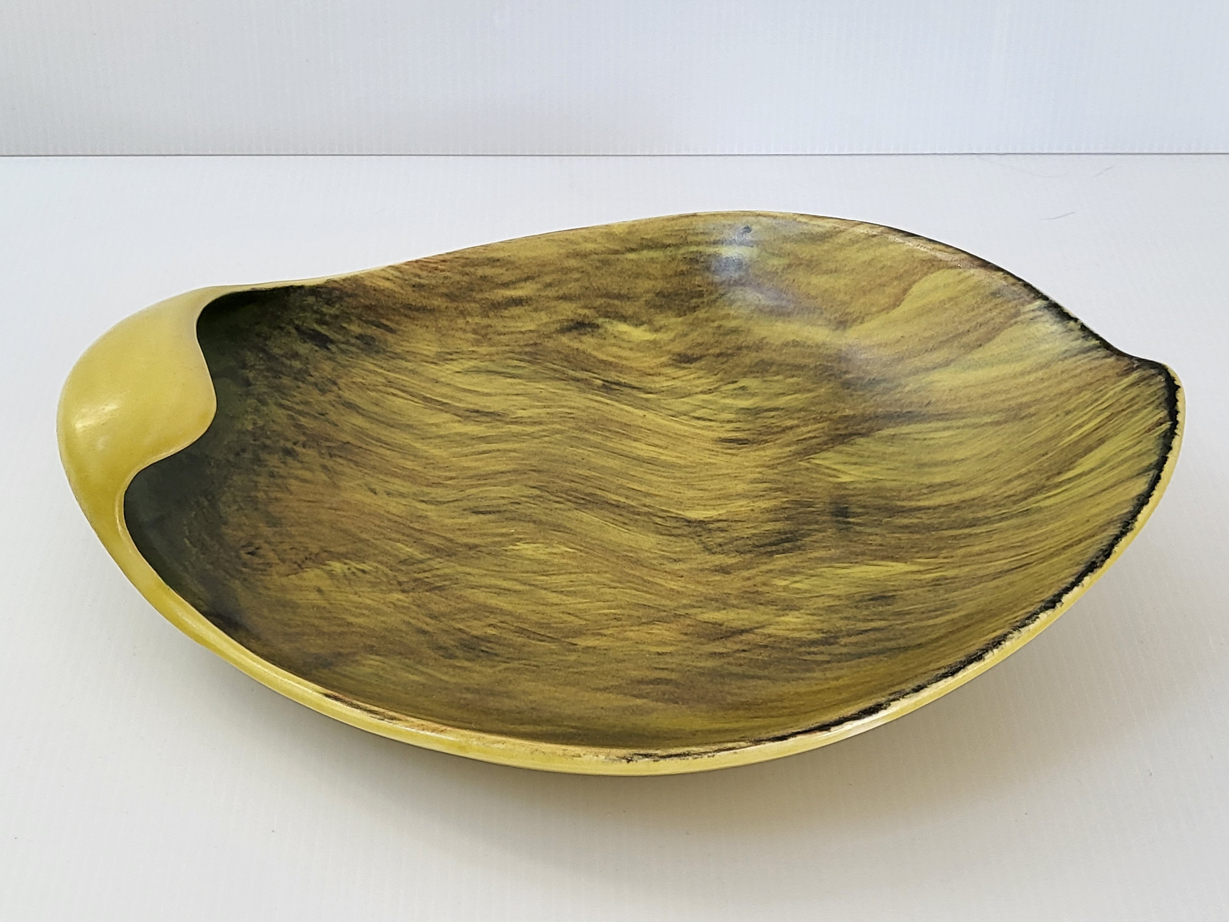 Dish Saint-Clément vintage 1950