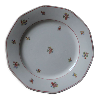 8 flat plates in floral earthenware