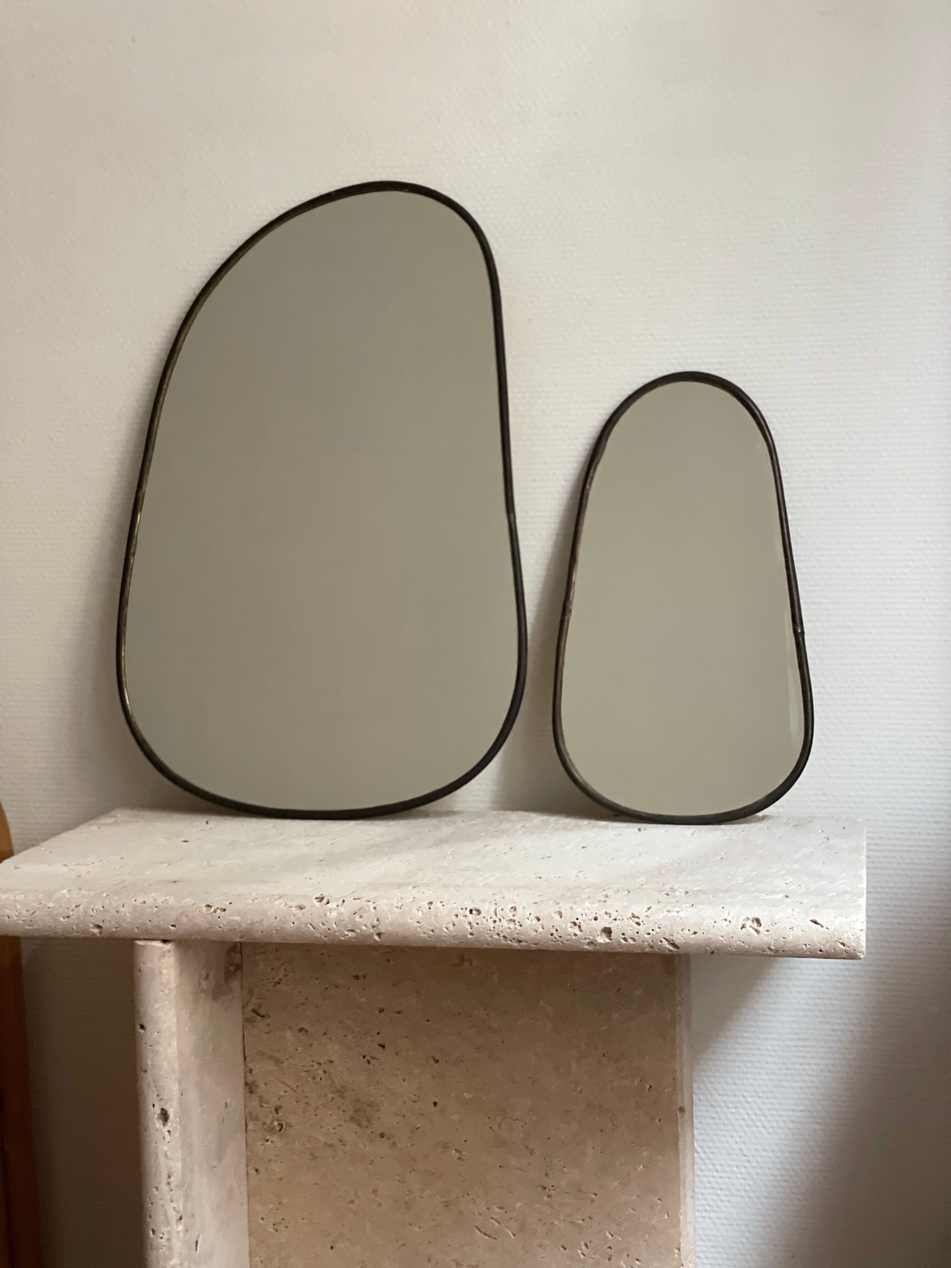 Mirror organic egg brass black 60x40cm