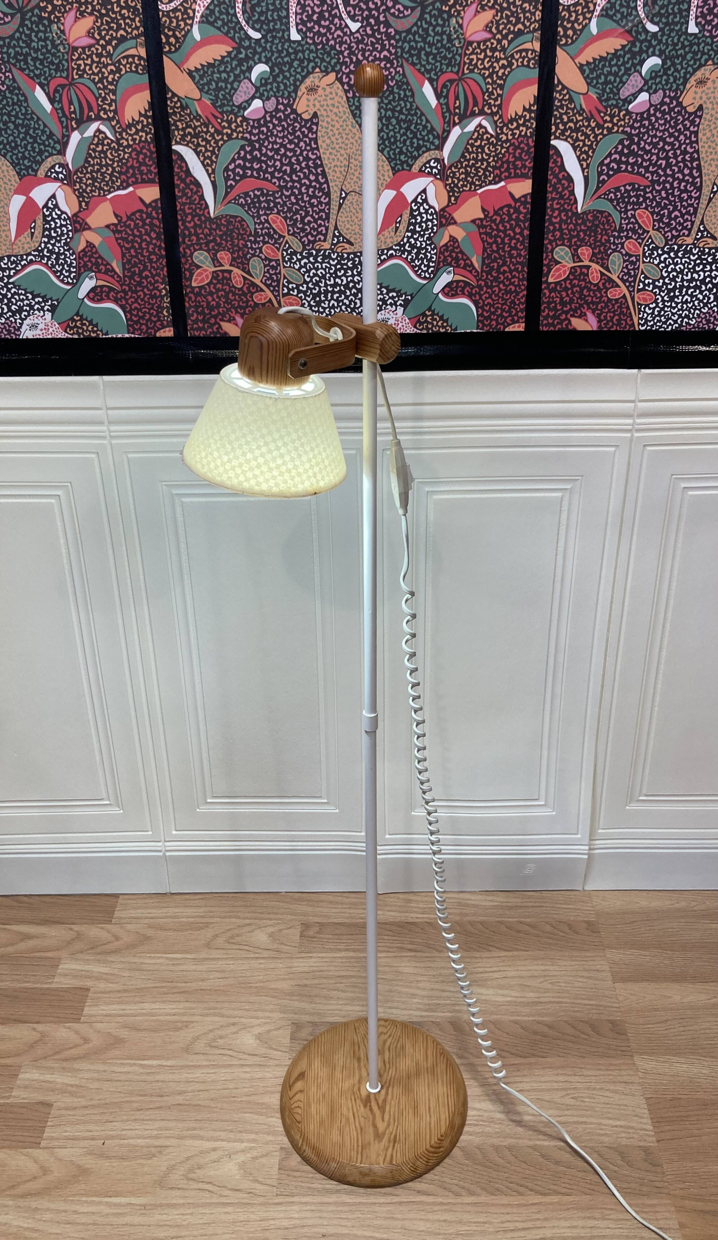 Scandinavian design modular floor lamp.