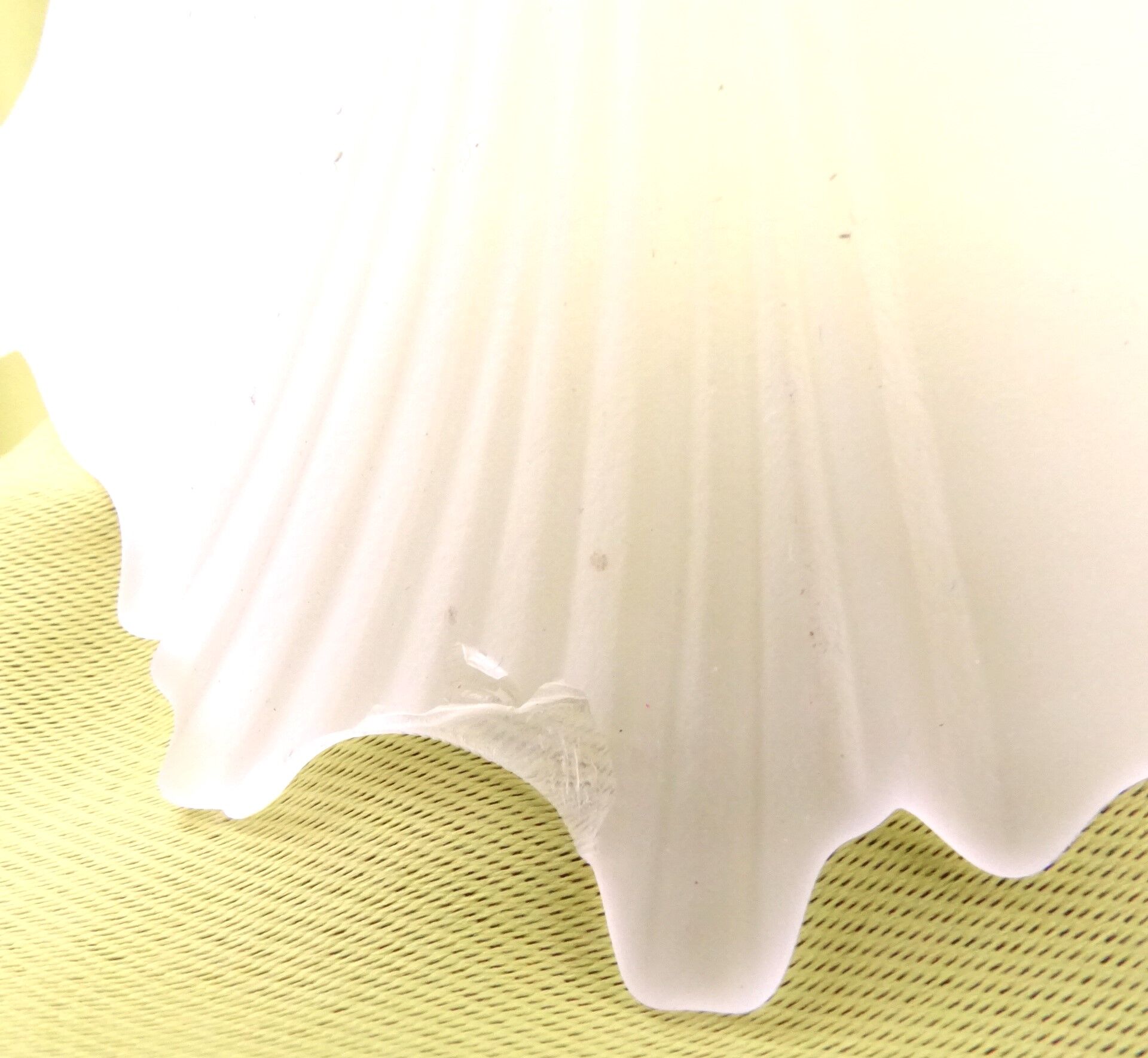 3-branched chandelier in opaque glass