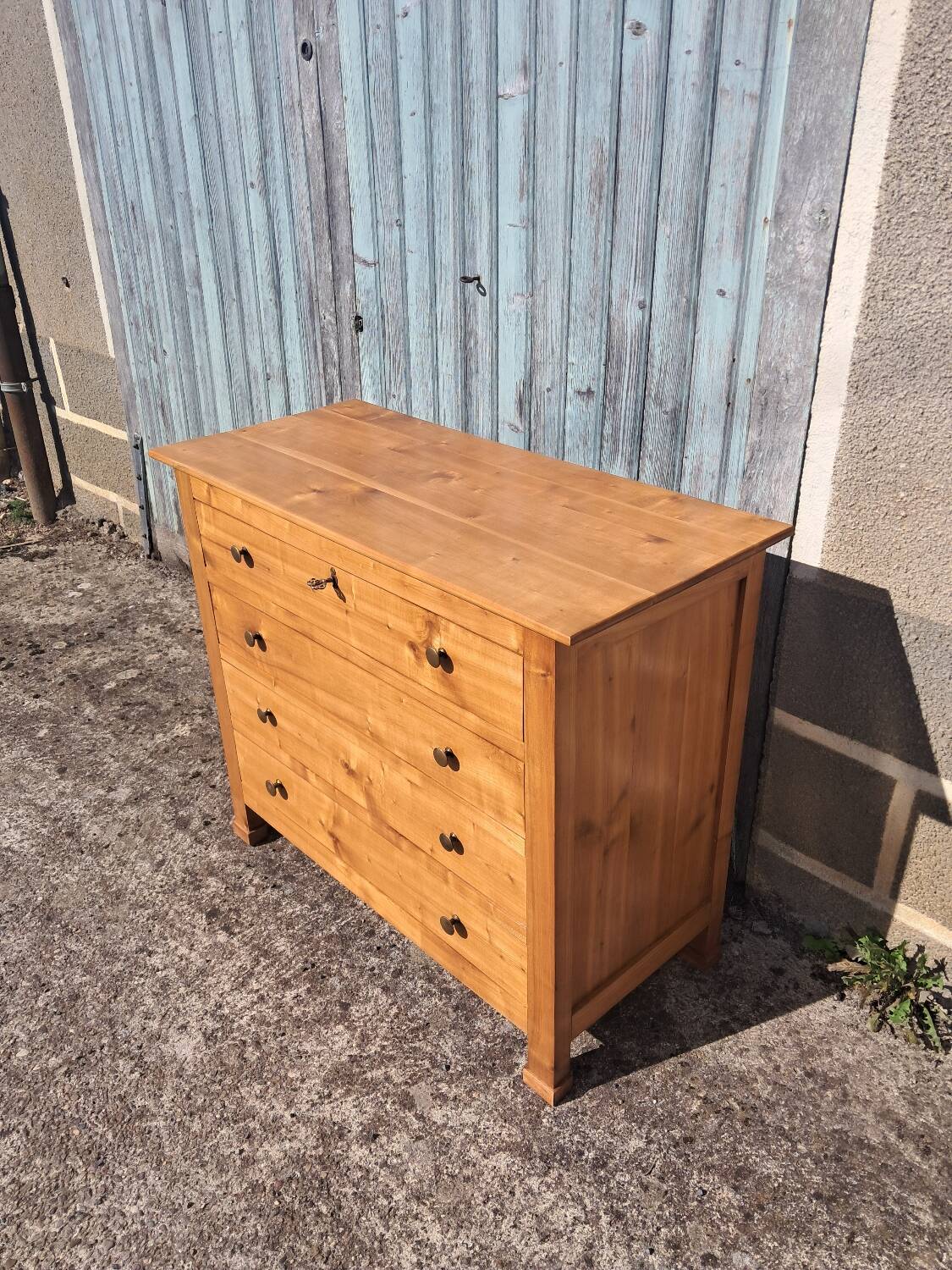 Commode en merisier massif