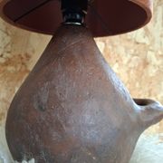 Lampe en terre cuite ancienne