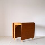 Vintage dining table with wings