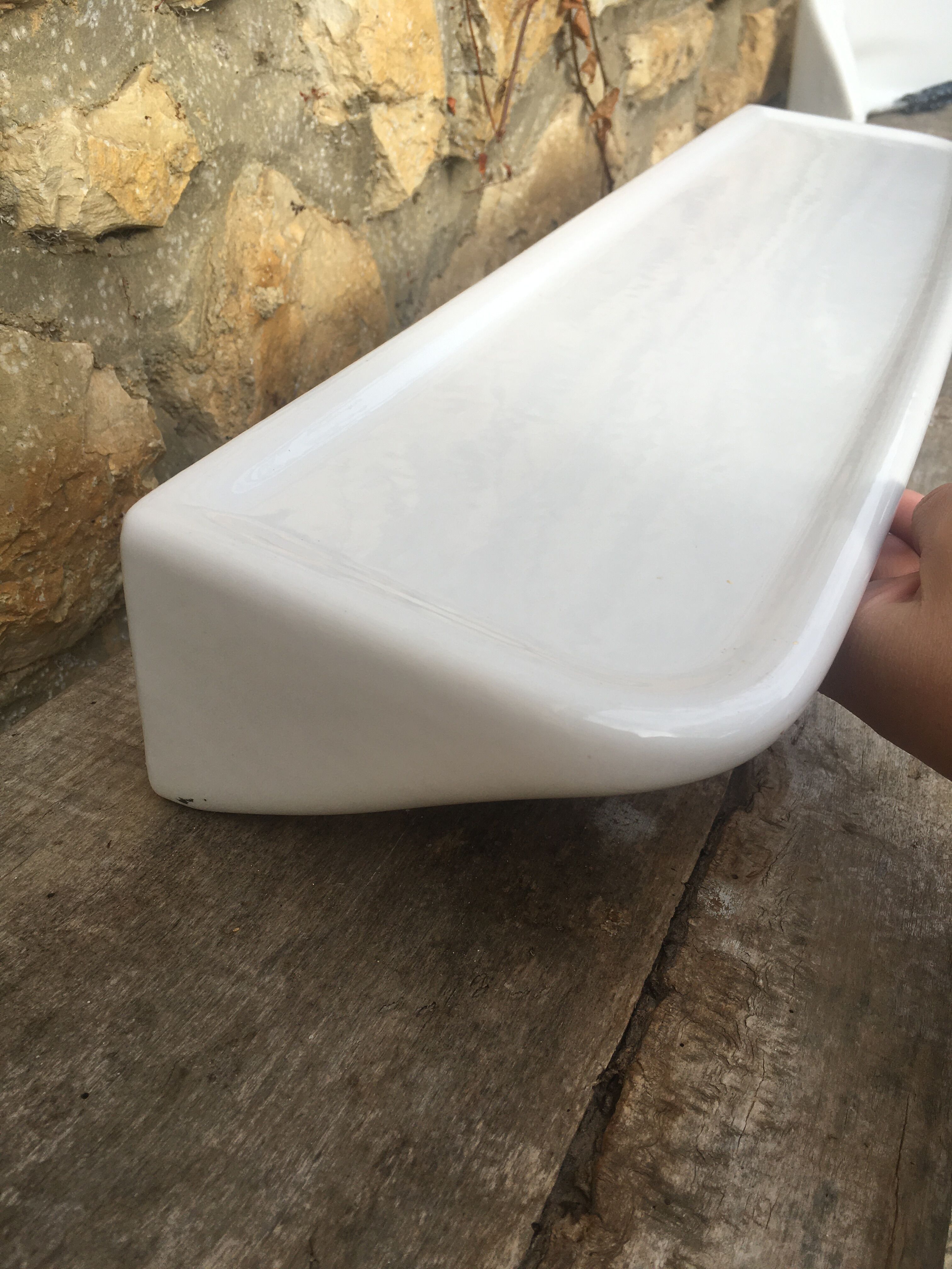 Bathroom porcelain tablet