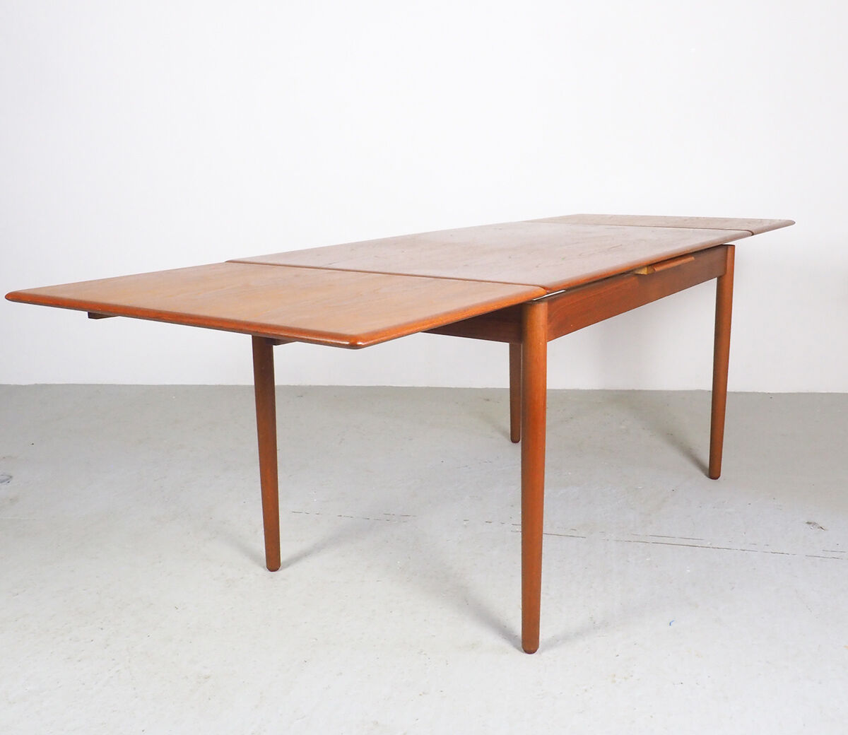 Teak Danish design extendable dining table, 1960's