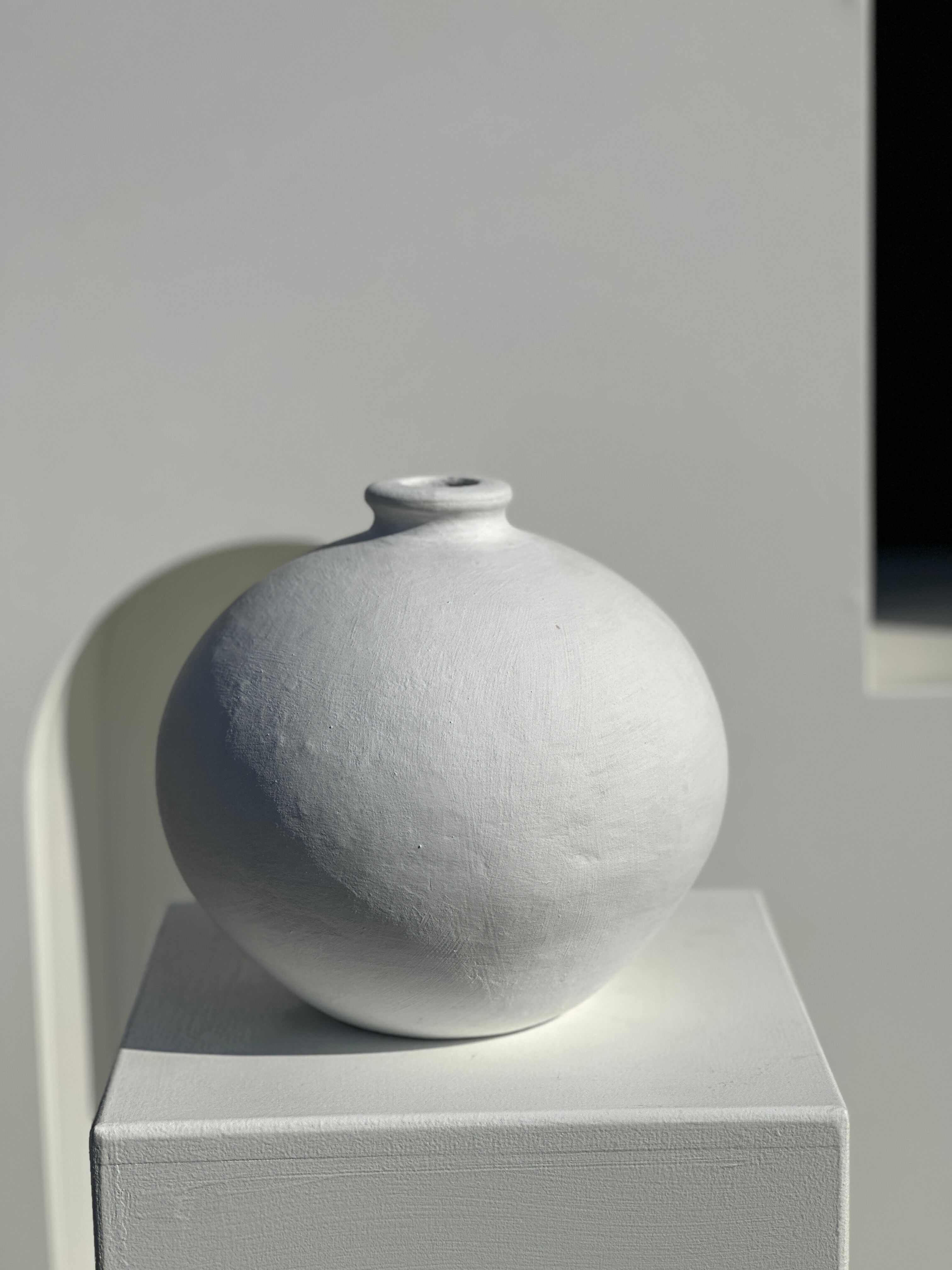 Handcrafted terracotta ball vase painted white H:24 D:26