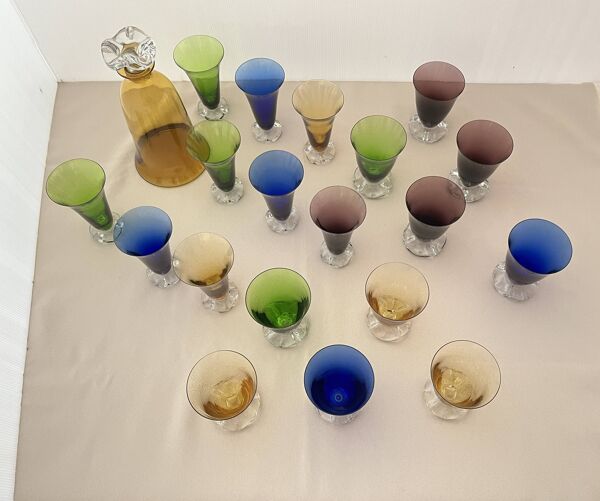 Service Vintage carafe et verres (19) en verre Murano années 50.