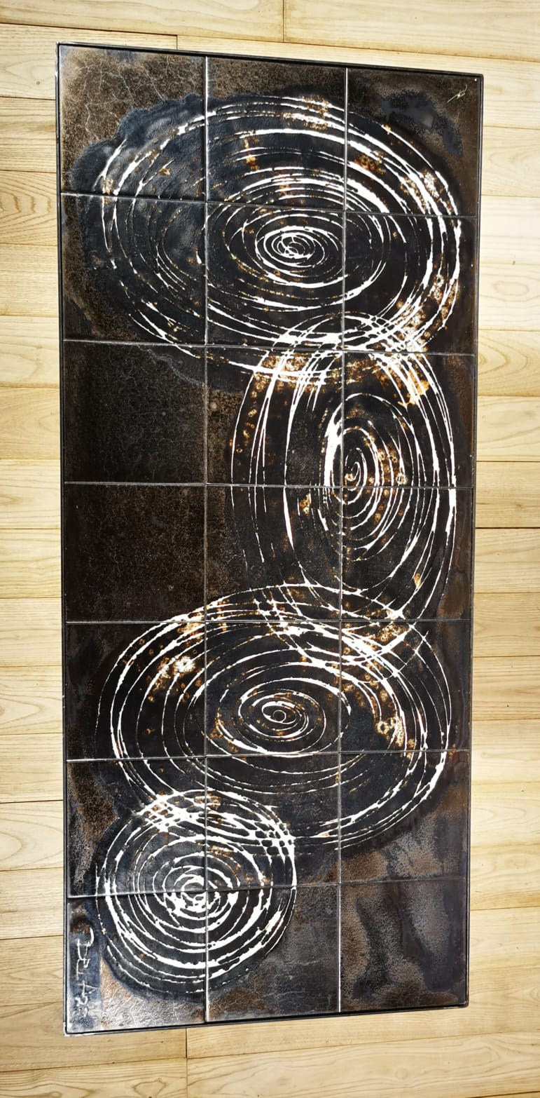 Coffee table by Julien de Covemaeker, ceramist in Ostend, Belgium