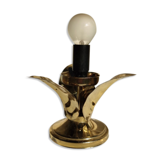 Lamp foot with three sheets of golden metal