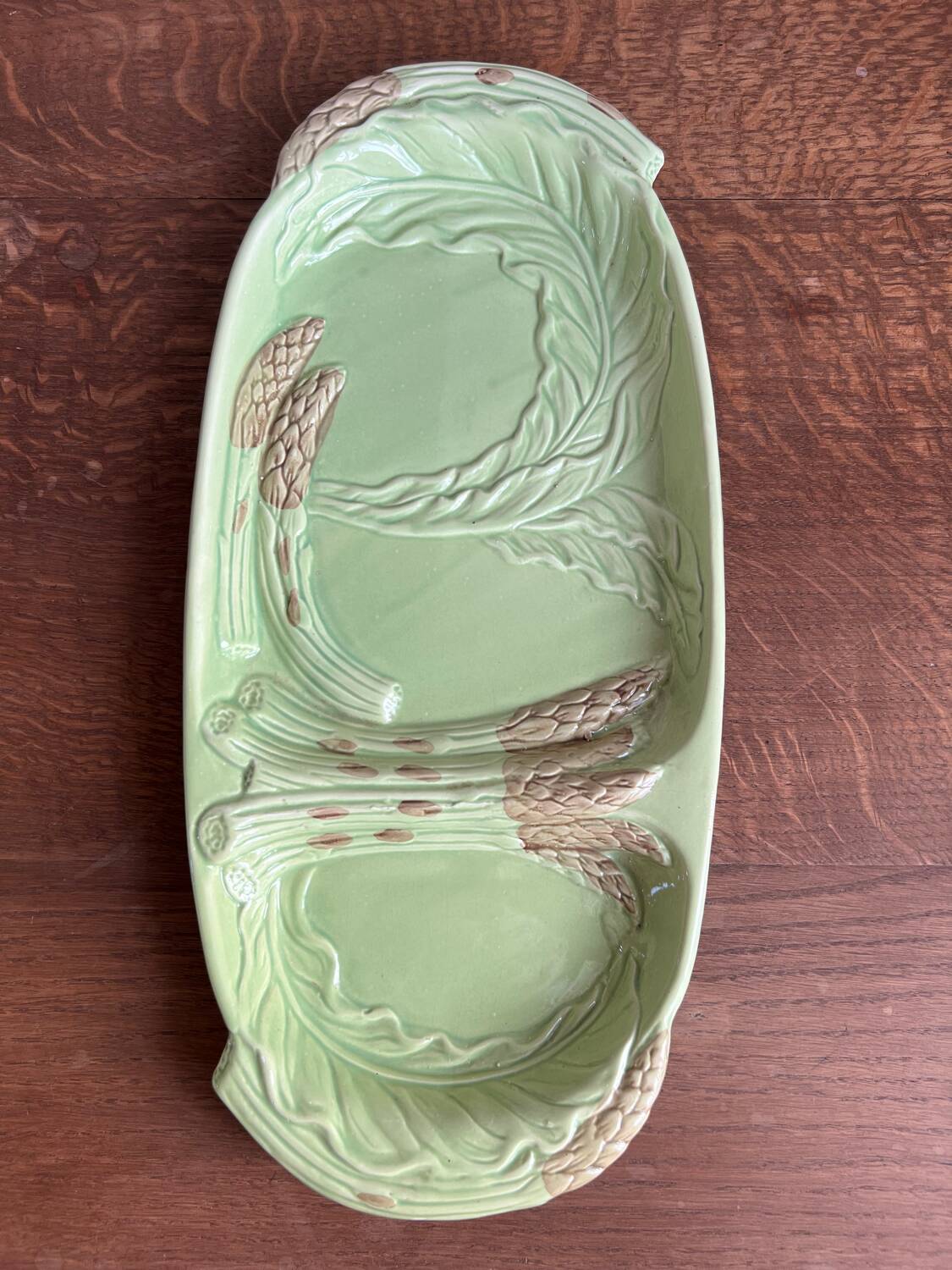 Barbotine asparagus dish and drainer