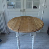 Oval table with beaded grey patinated flaps, wooden tray
