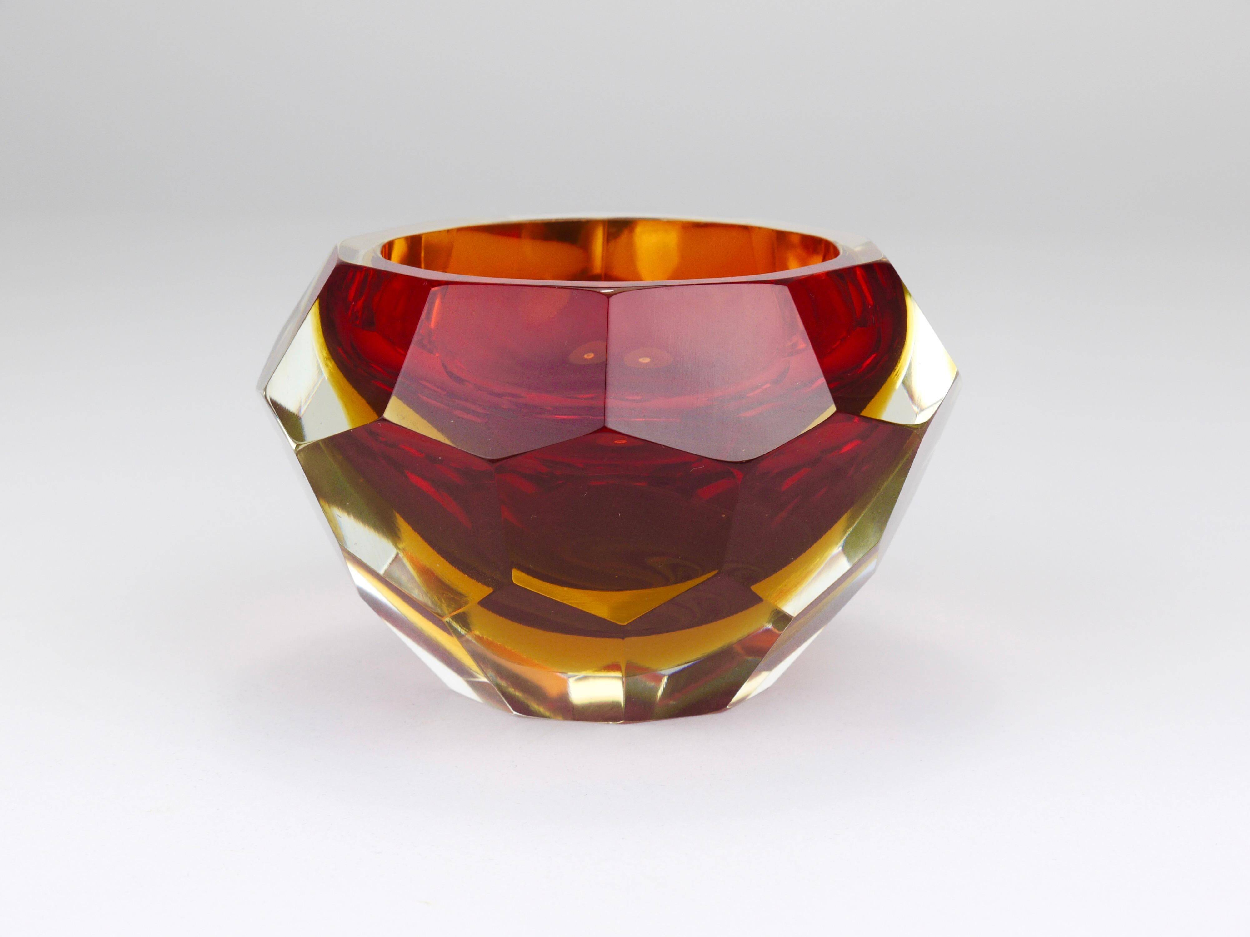 Mandruzzato Sommerso Bol Facetté en Verre Murano pour Caviar, Italie, 1960s