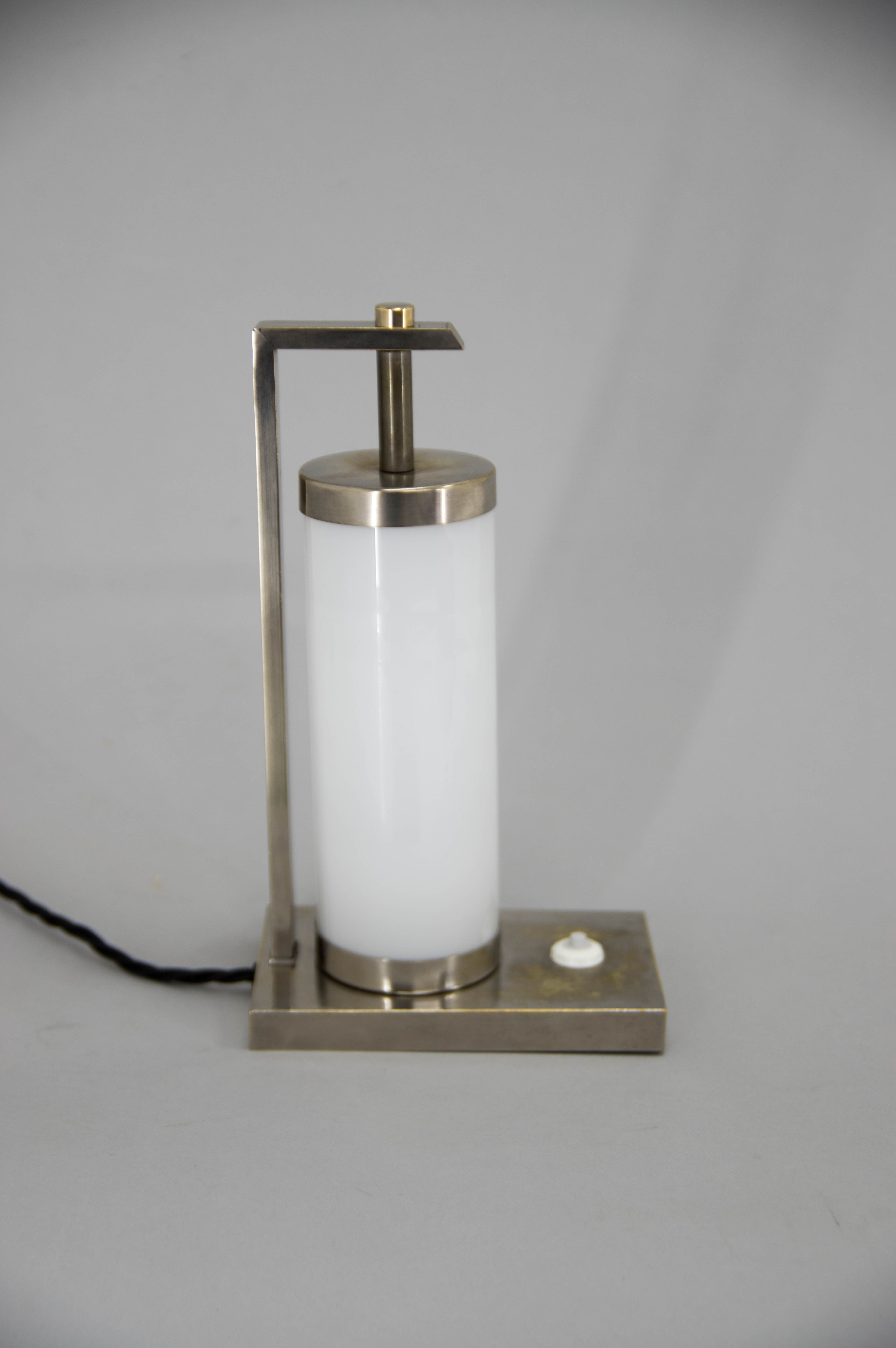 Bauhaus / functionalist table or bedside lamp, 1930s