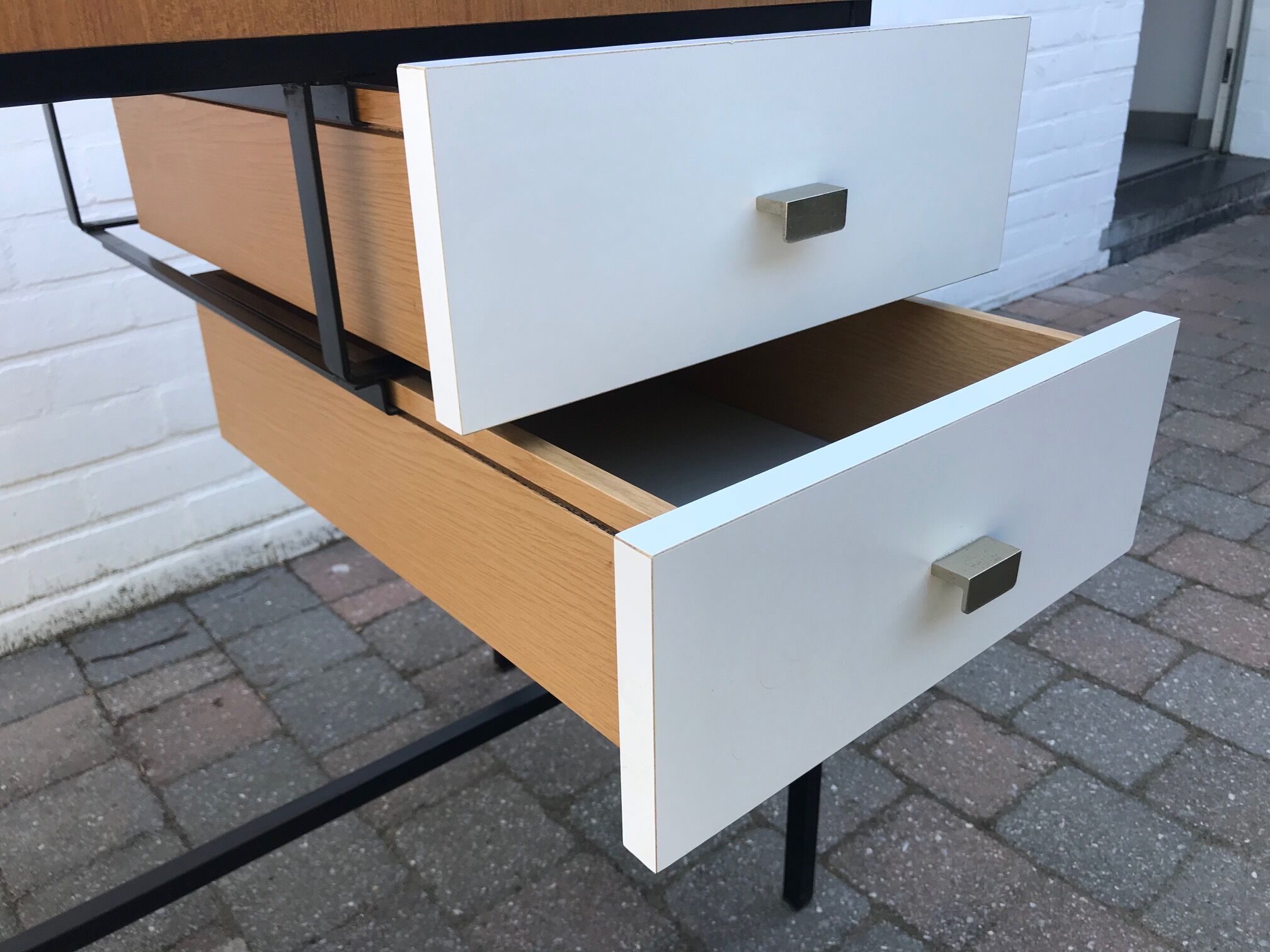 desk white drawers of Pierre guariche edition meurop 1960