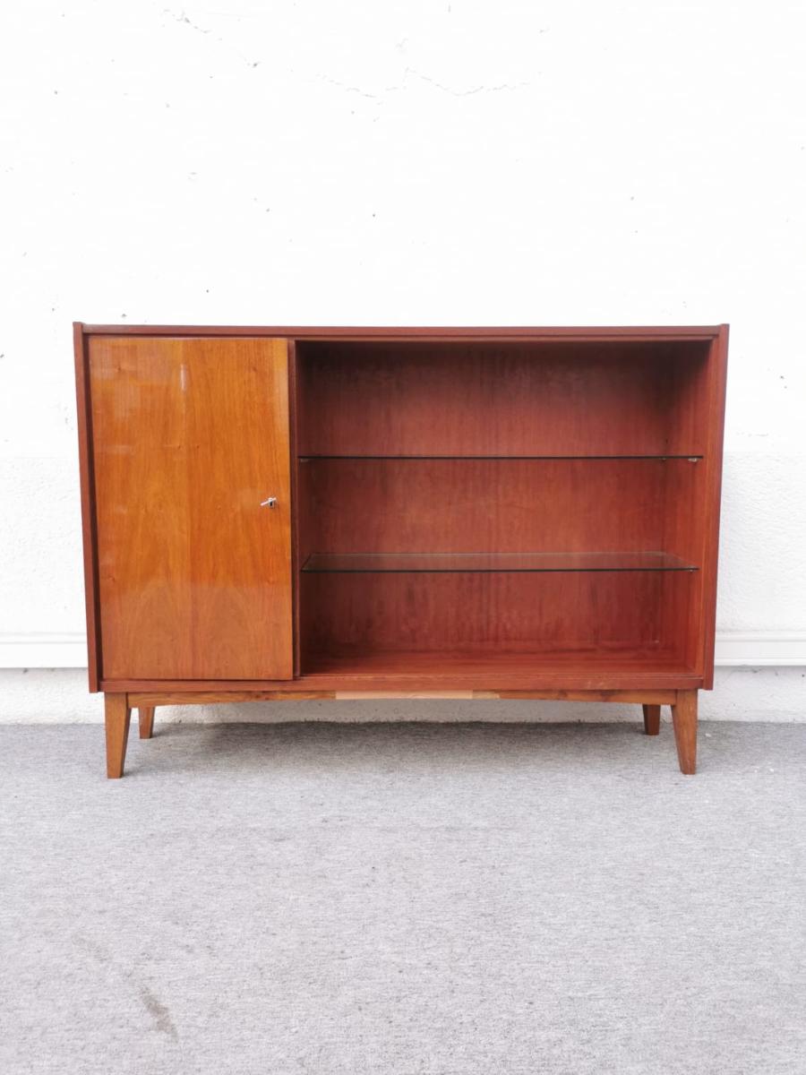 Compass foot bookcase
