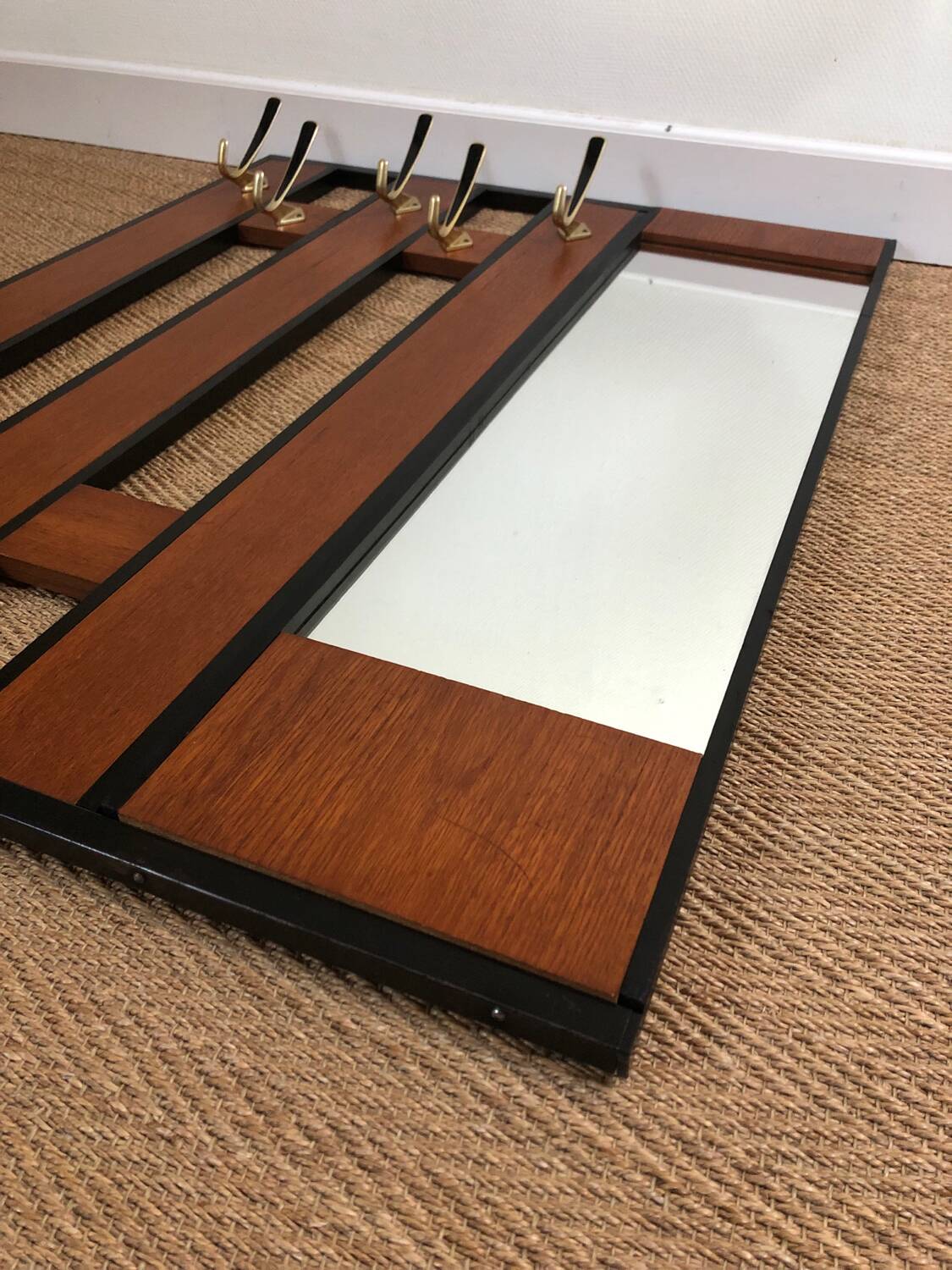 Coat rack / wall-mounted cloakroom