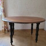 Round table in the louis philippe style