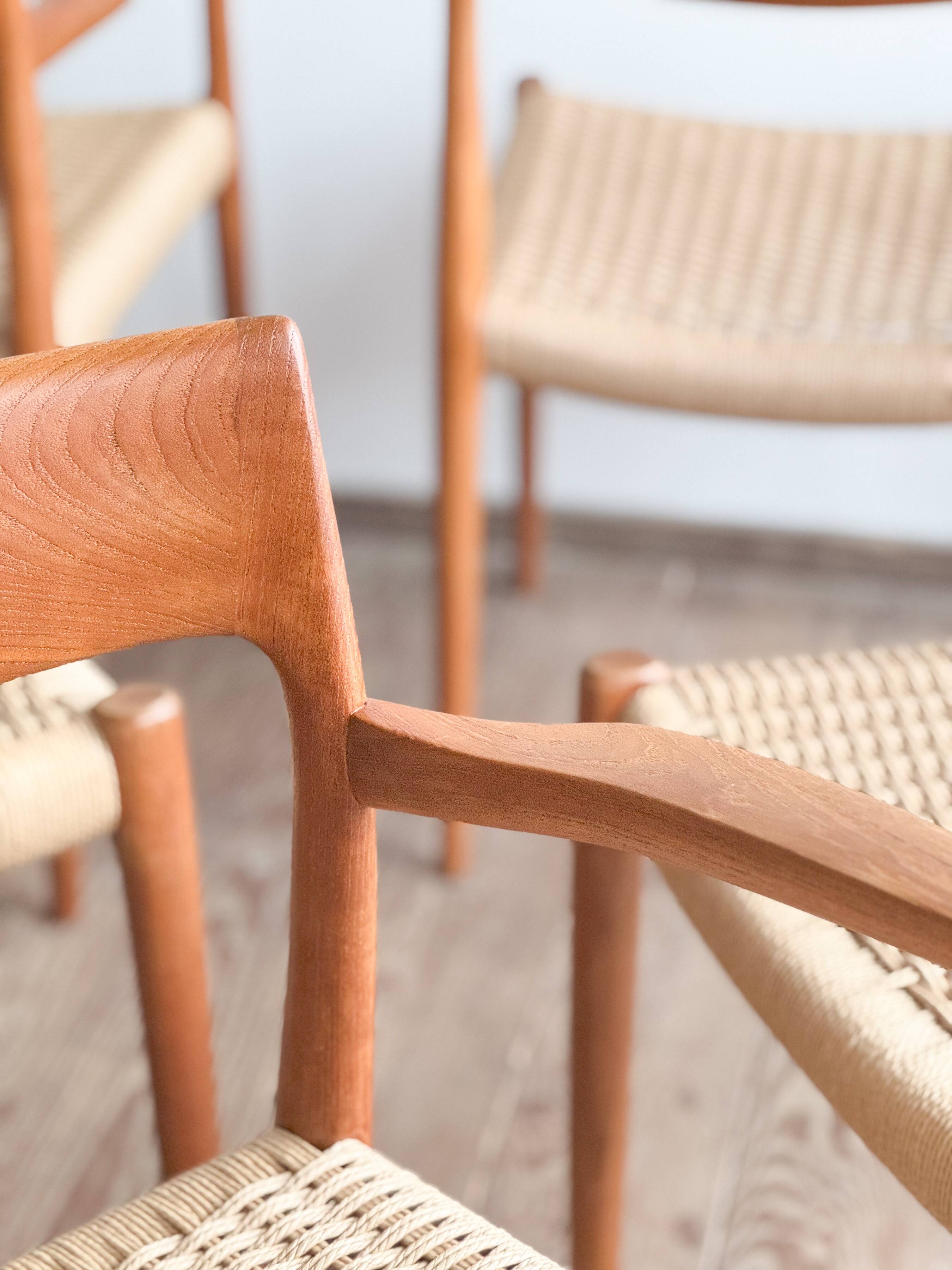 Chaises danoises en teck Mid-Century par Niels O. Møller # 77 & 57 Set de 6