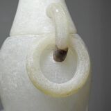 Petit vase balustre en albâtre vintage/ancien amphore à anneaux