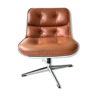 Fauteuil cuir camel de Charles Pollock