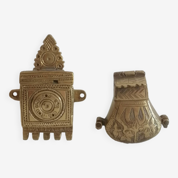 Set of 2 bronze boxes. Mali. Late 19th century.